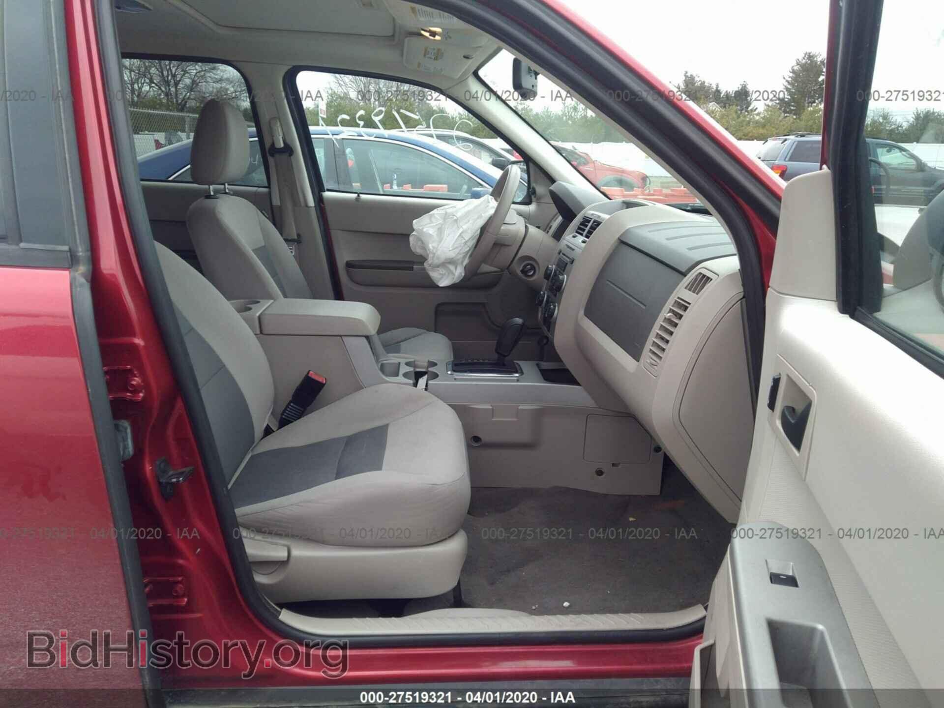 2008 FORD ESCAPE - VIN: 1FMCU93168KC79945 - Фото 5