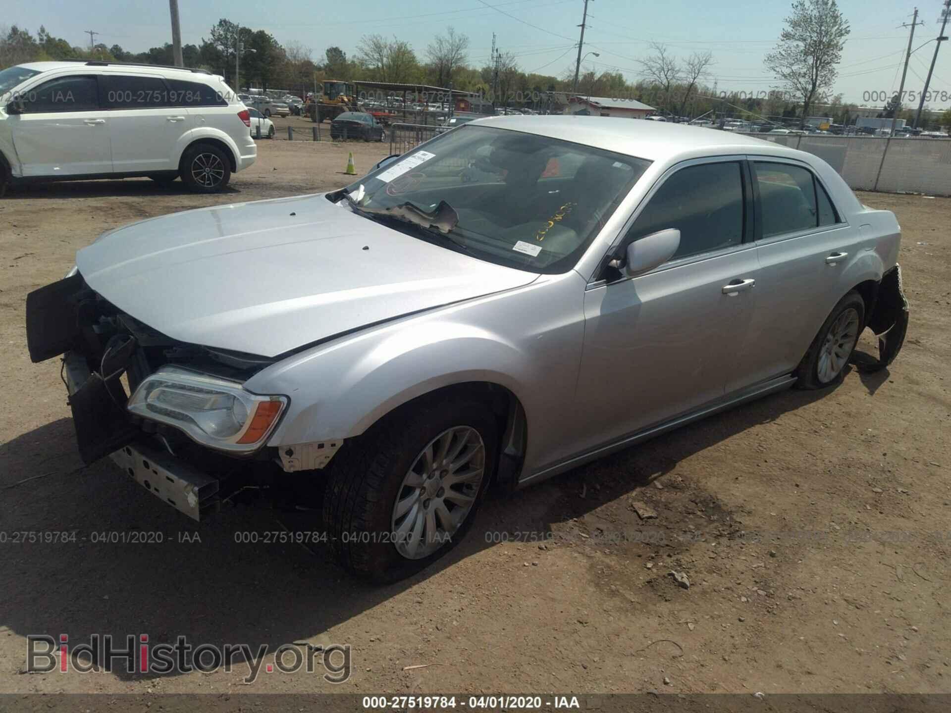 2012 CHRYSLER 300 - VIN: 2C3CCAAG0CH107205 - Фото 2