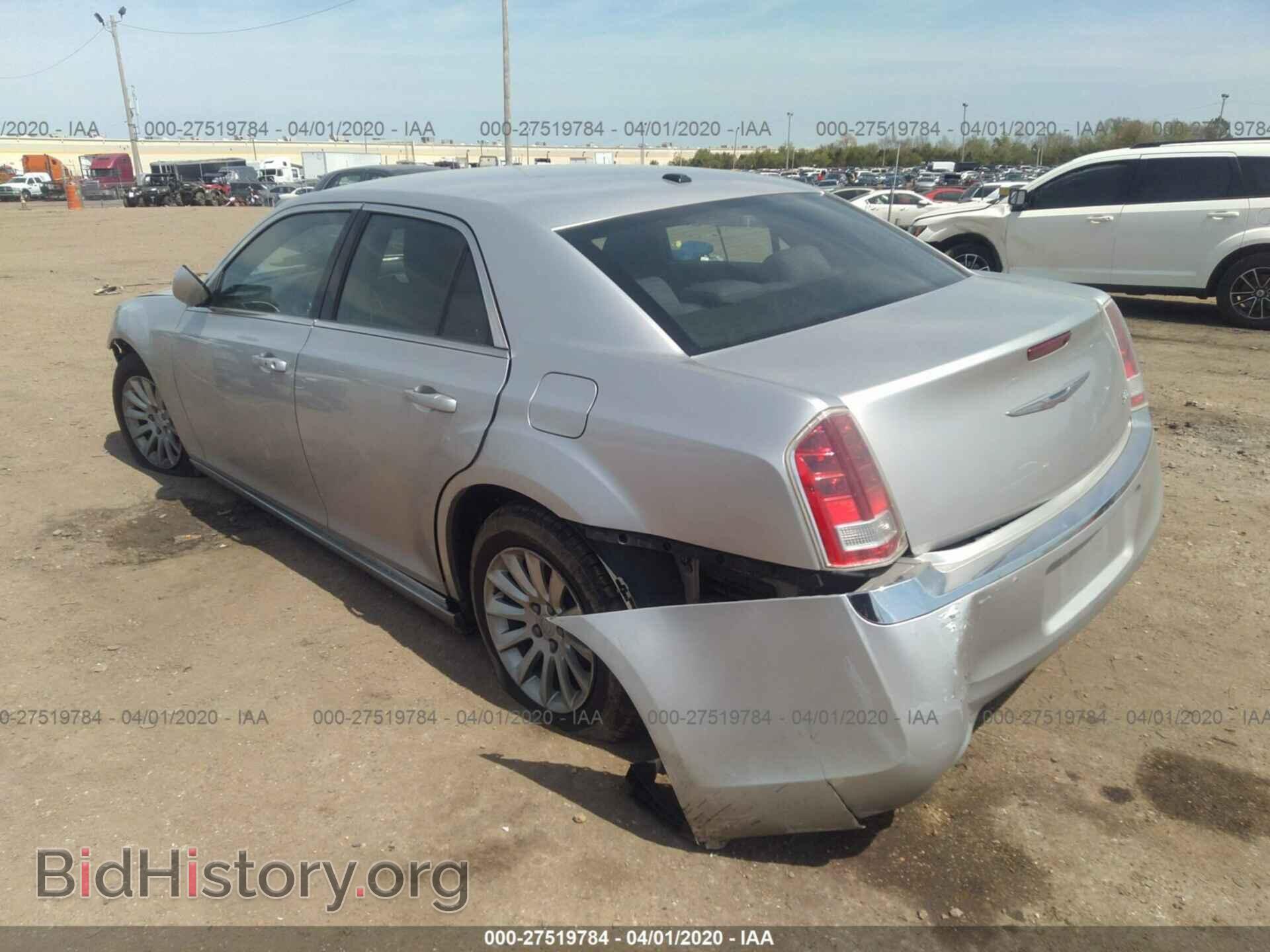 2012 CHRYSLER 300 - VIN: 2C3CCAAG0CH107205 - Фото 3