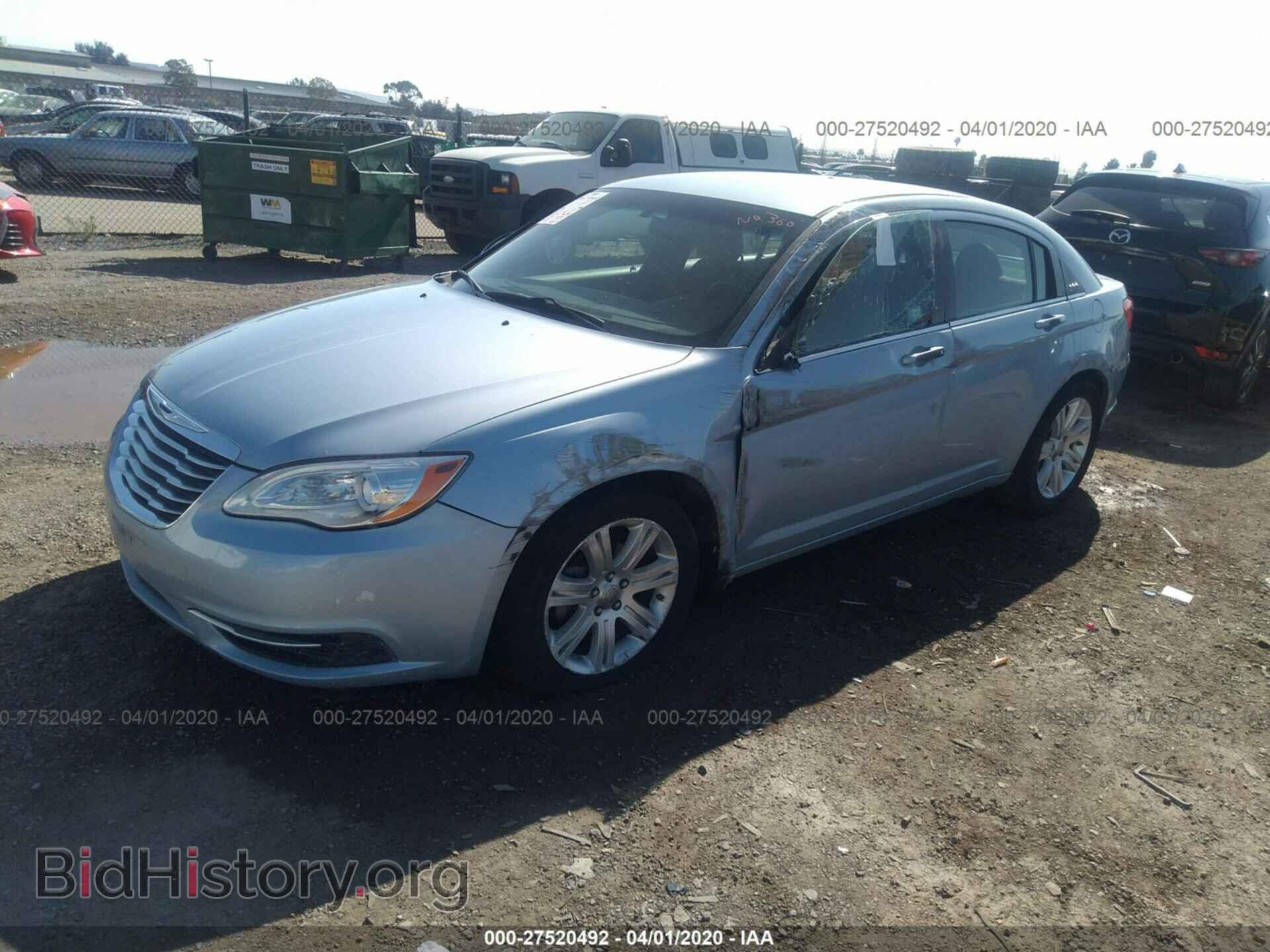 2013 CHRYSLER 200 - VIN: 1C3CCBAB6DN670259 - Фото 2