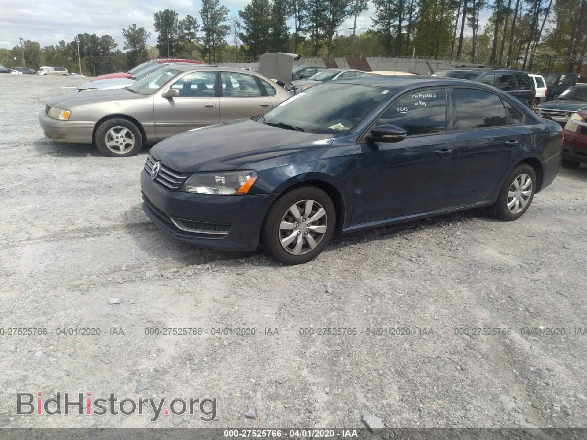 2012 VOLKSWAGEN PASSAT - VIN: 1VWAP7A30CC045201 - Фото 2
