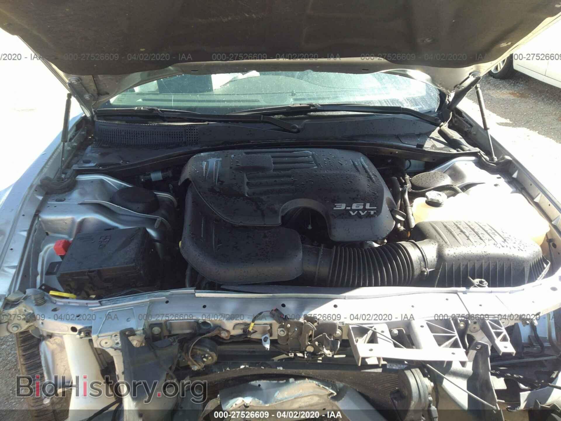 2018 CHRYSLER 300 - VIN: 2C3CCAEG7JH211276 - Фото 10