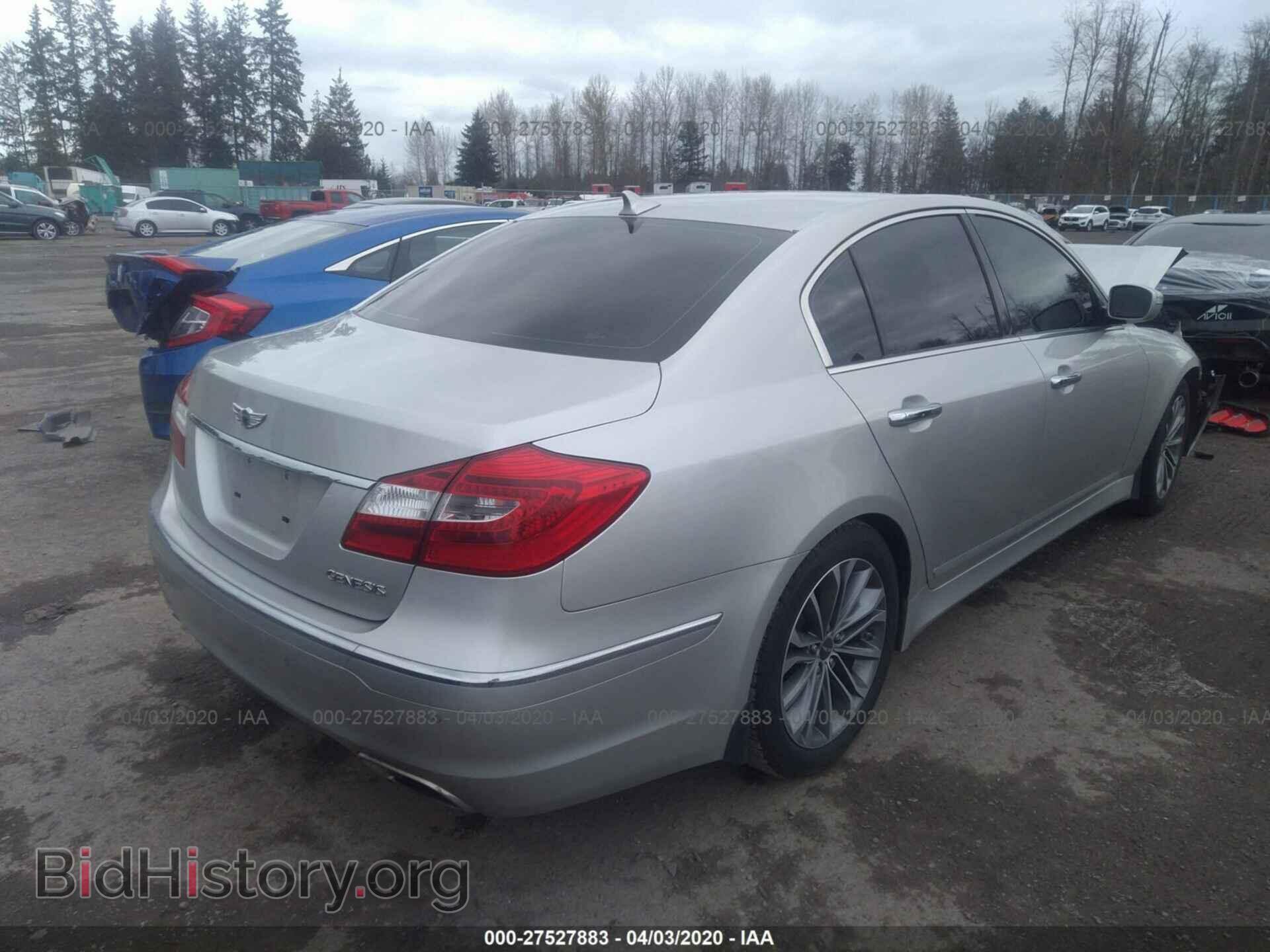 2012 Hyundai Genesis - VIN: KMHGC4DD7CU189278 - Фото 4