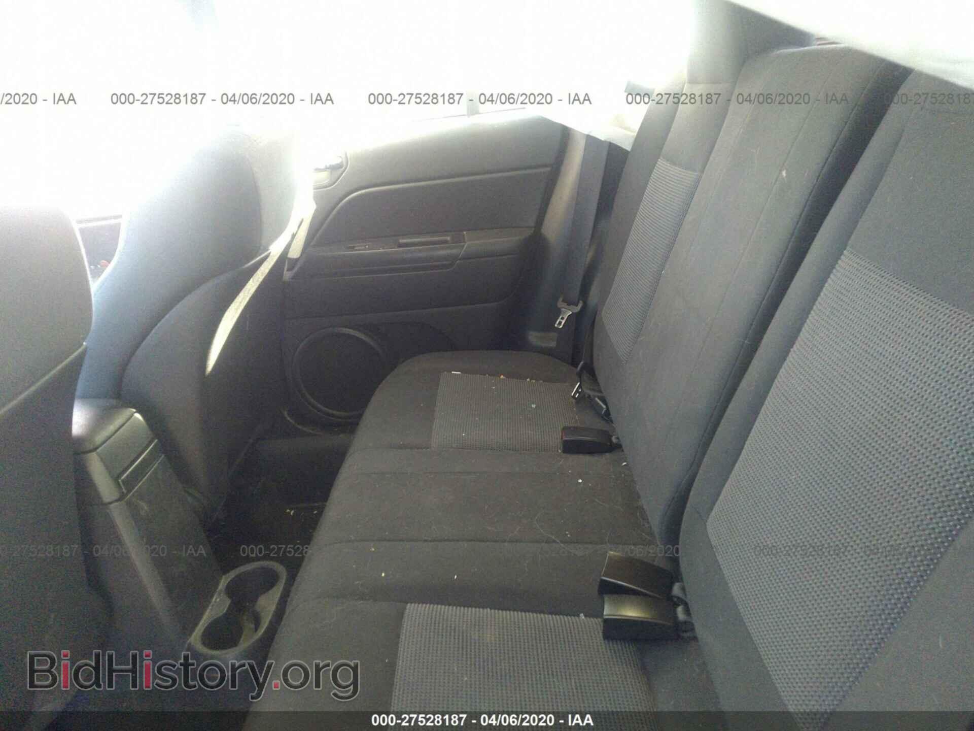 2012 JEEP COMPASS - VIN: 1C4NJDBB7CD658839 - Photo 8