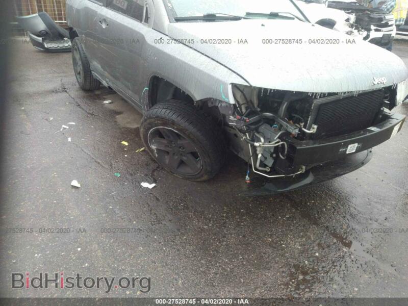 2012 Jeep COMPASS (VIN 1C4NJDEB3CD593323) — photo 6 of 11