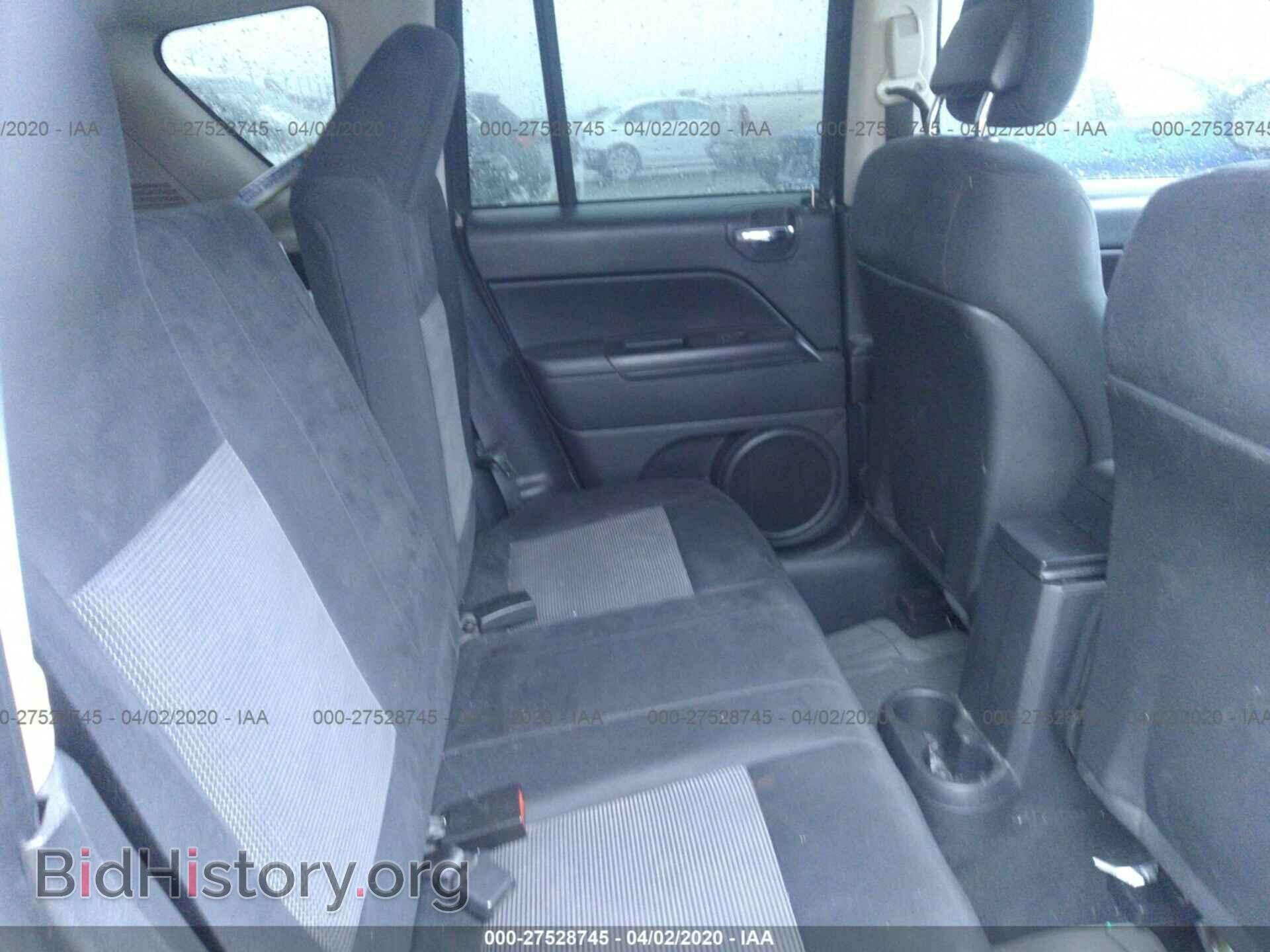 2012 JEEP COMPASS - VIN: 1C4NJDEB3CD593323 - Photo 8
