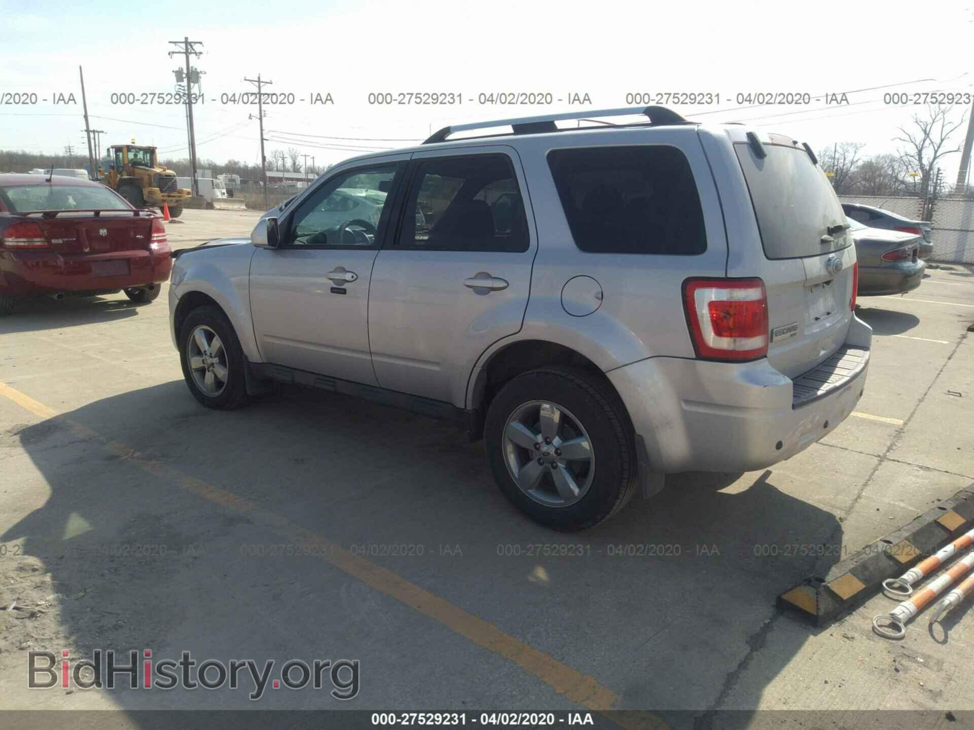2011 FORD ESCAPE - VIN: 1FMCU0EG1BKC51362 - Фото 3