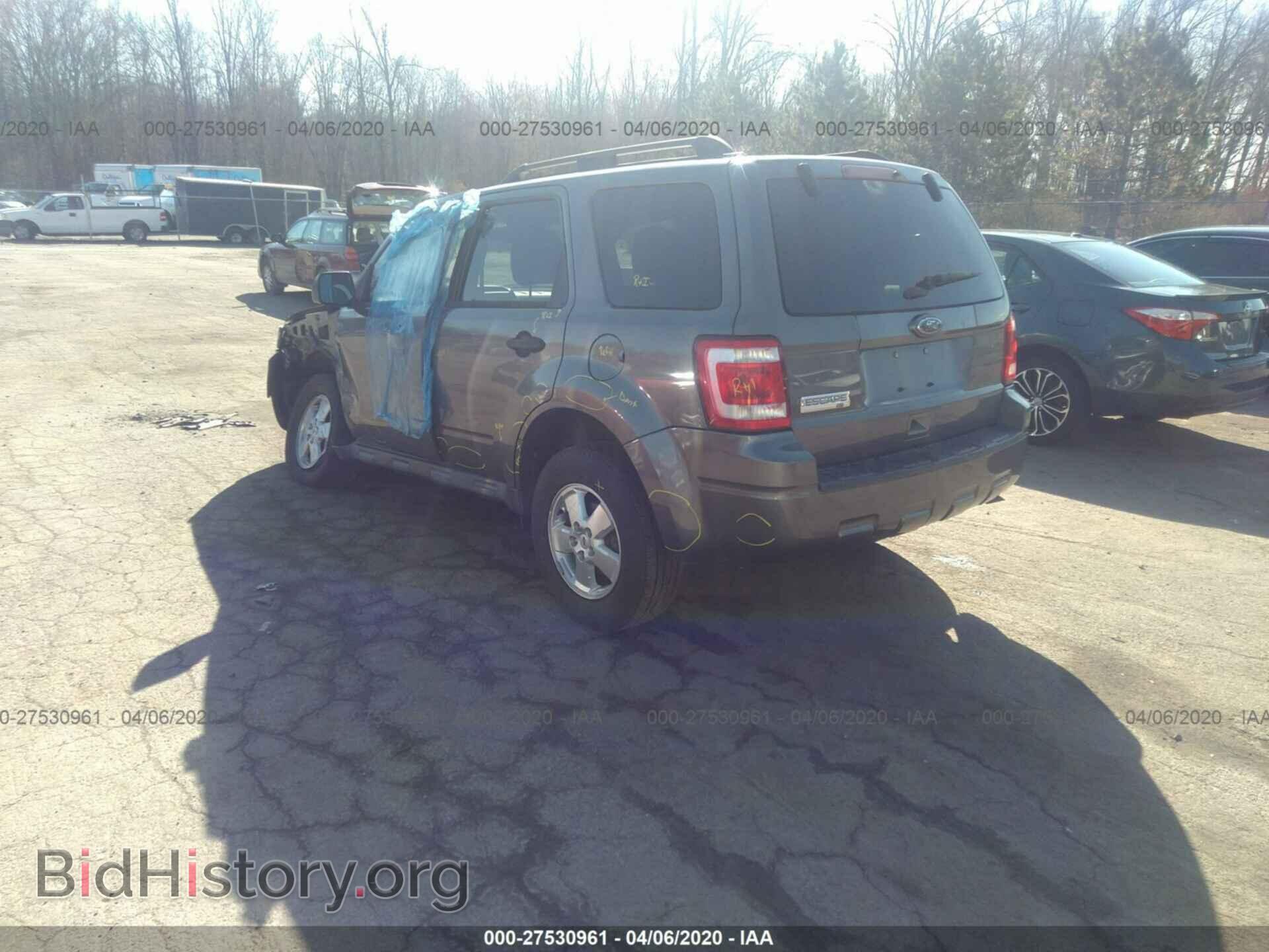2011 FORD ESCAPE - VIN: 1FMCU9D78BKB32150 - Фото 3