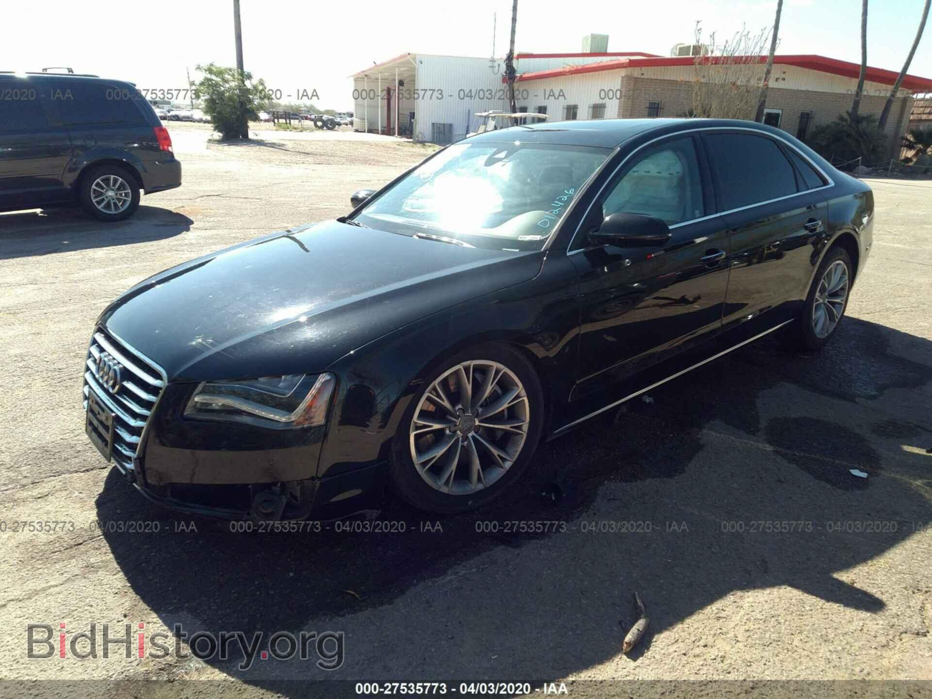 2011 AUDI A8 - VIN: WAURVAFDXBN012426 - Фото 2