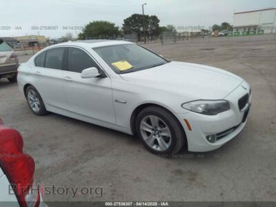 2012 BMW 528 I, белый — VIN WBAXG5C53CDX05870, IAAI