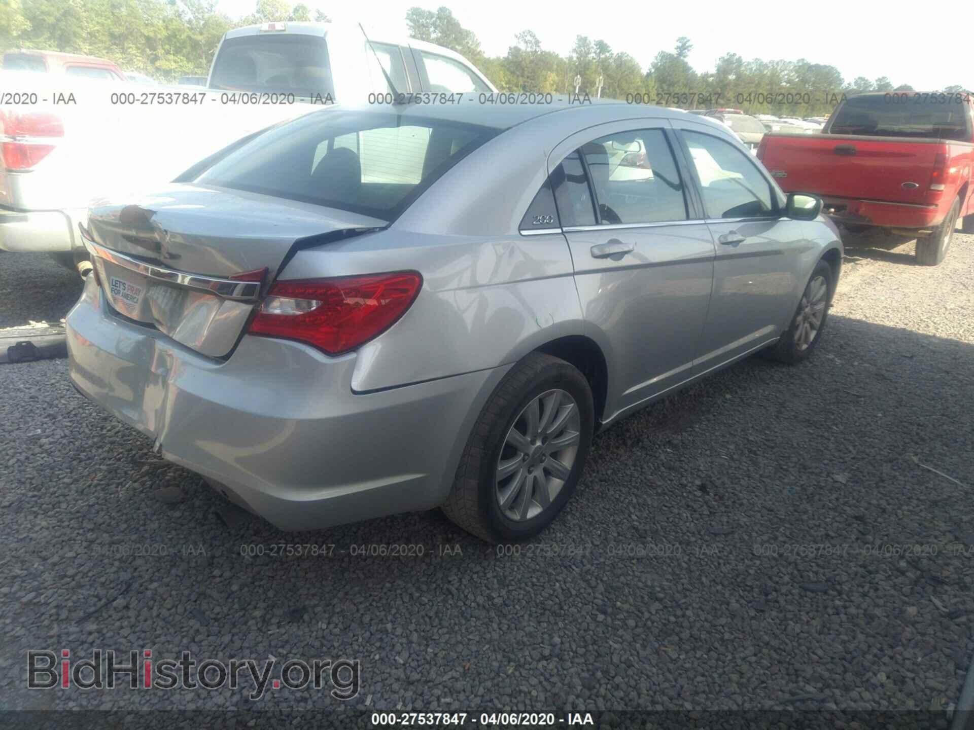 2011 CHRYSLER 200 - VIN: 1C3BC1FB1BN539817 - Фото 4