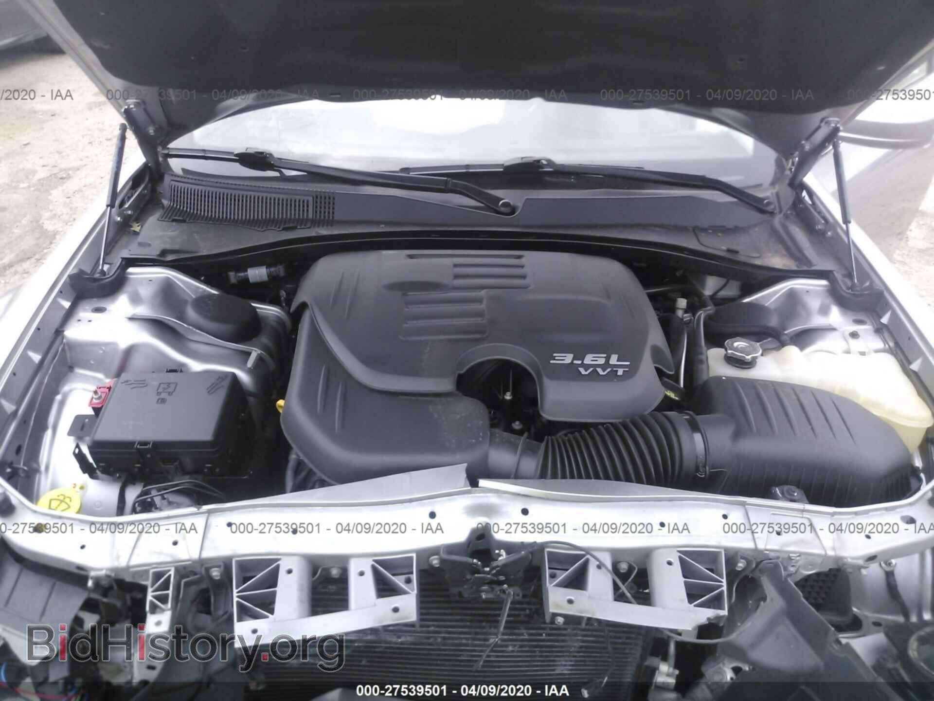 2016 CHRYSLER 300 - VIN: 2C3CCAAGXGH330969 - Фото 10