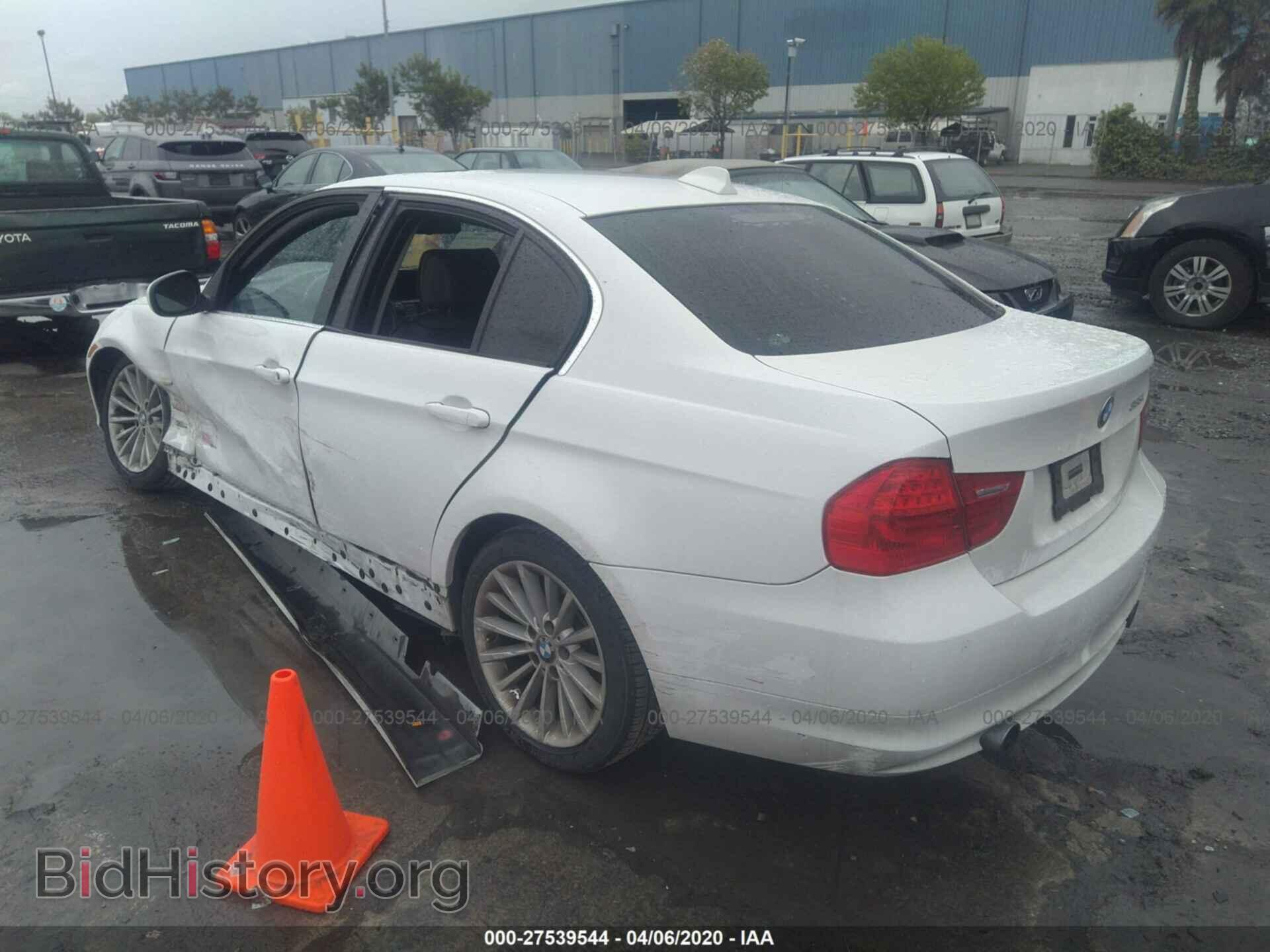 2010 BMW 335 - VIN: WBAPM7C50AA366889 - Фото 3