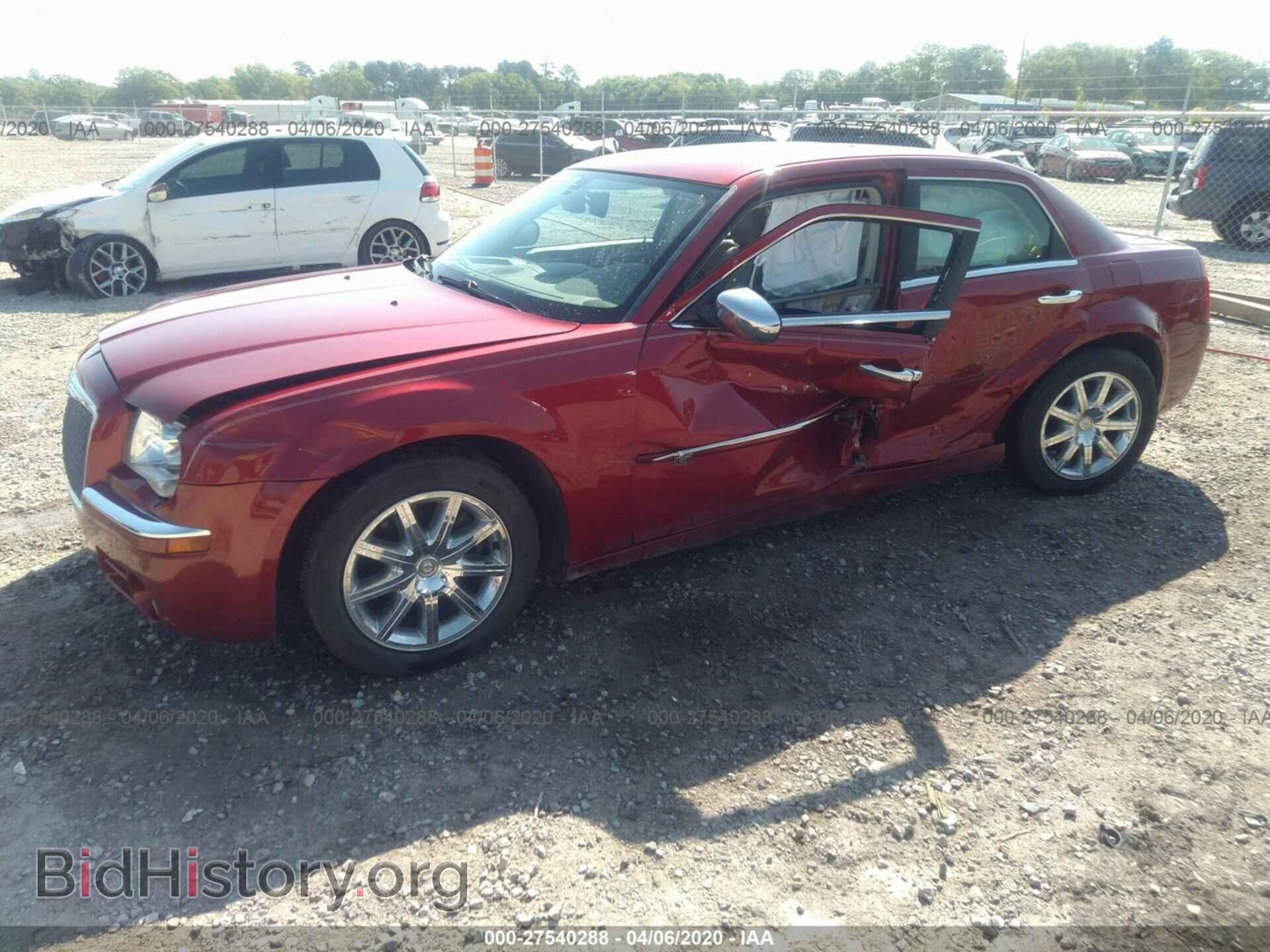 2010 CHRYSLER 300C - VIN: 2C3CA6CT4AH114555 - Фото 2