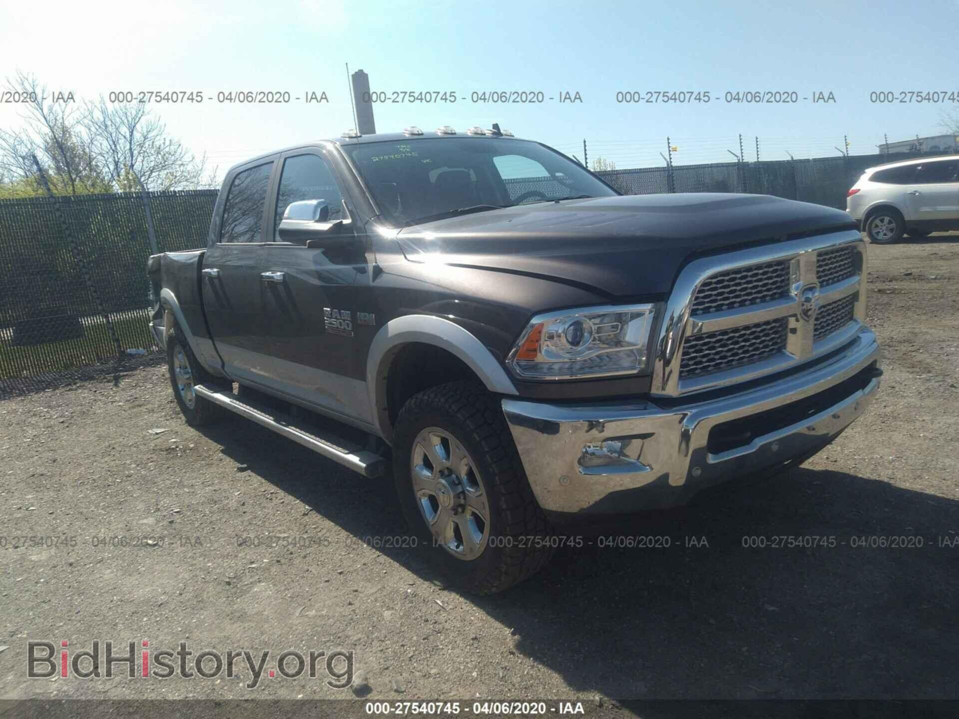 Photo 3C6UR5FJ3HG557875 - RAM 2500 2017