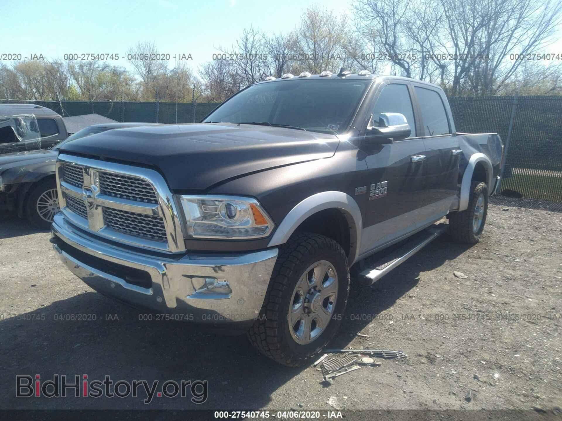 2017 RAM 2500 - VIN: 3C6UR5FJ3HG557875 - Фото 2