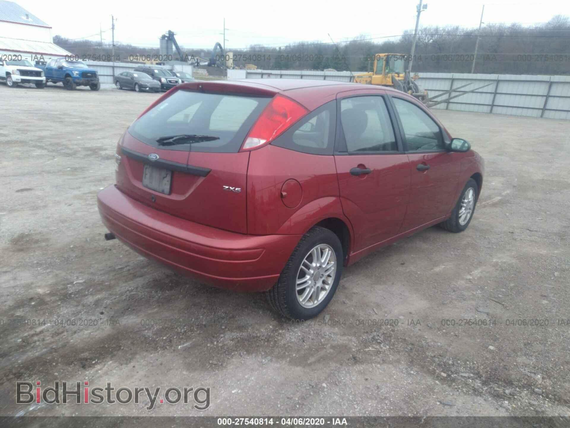 2005 FORD FOCUS - VIN: 3FAFP37N65R101243 - Фото 4