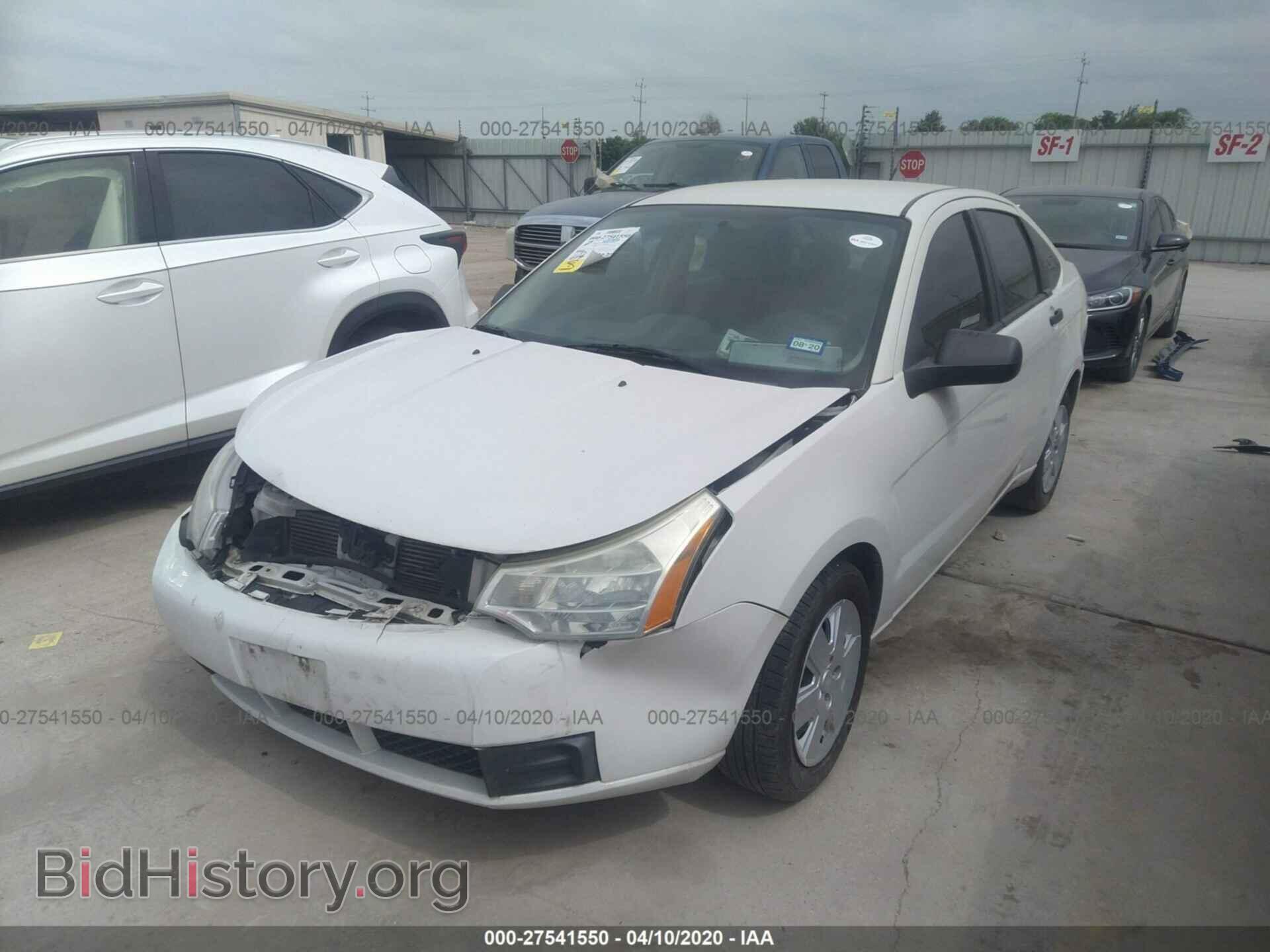 2011 FORD FOCUS - VIN: 1FAHP3EN2BW147690 - Фото 2