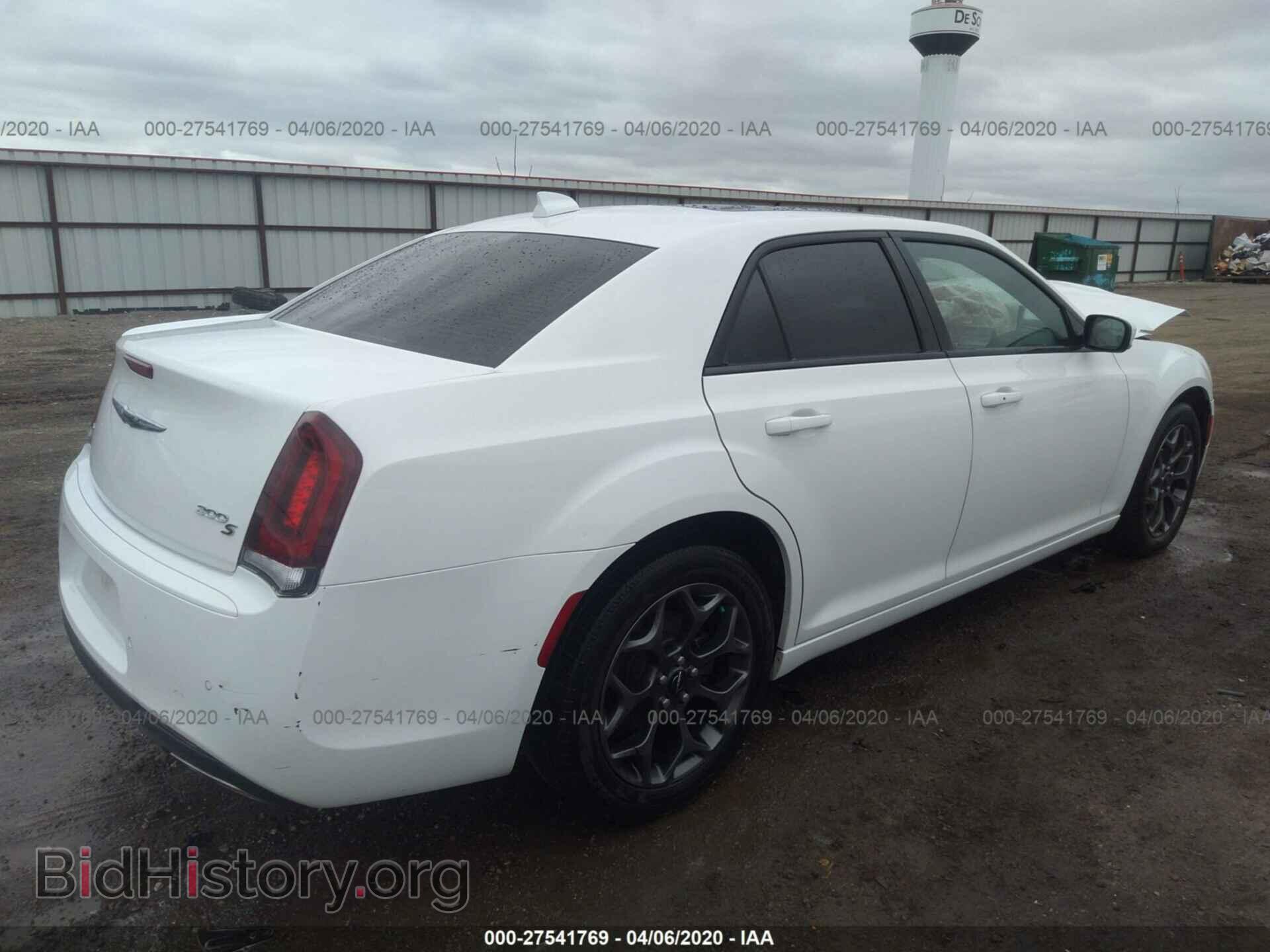 2018 CHRYSLER 300 - VIN: 2C3CCAGG8JH300545 - Фото 4