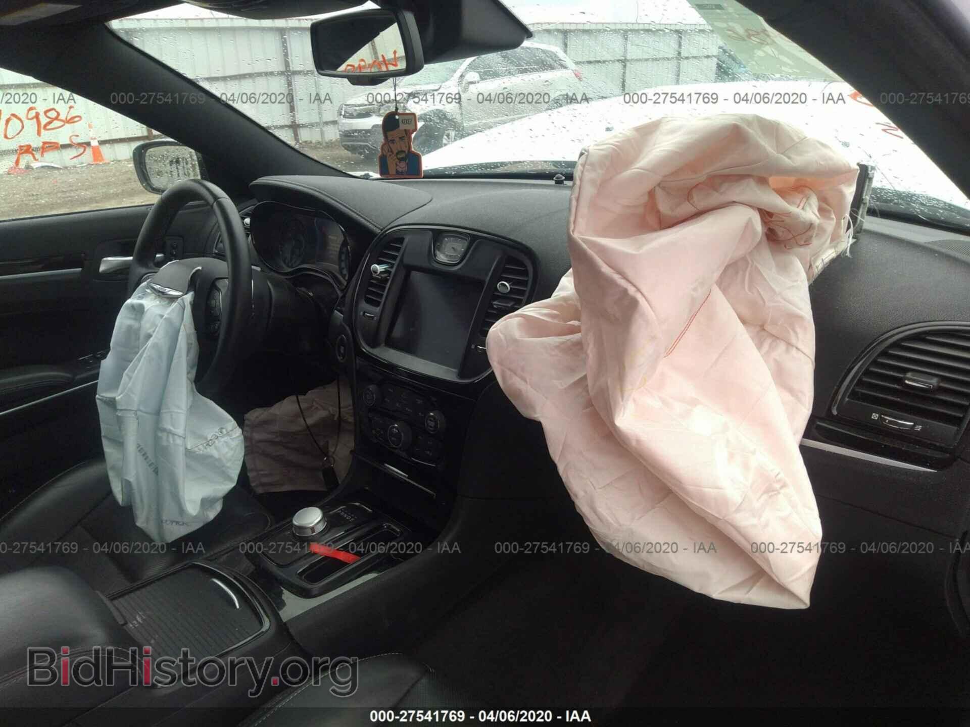 2018 CHRYSLER 300 - VIN: 2C3CCAGG8JH300545 - Фото 5