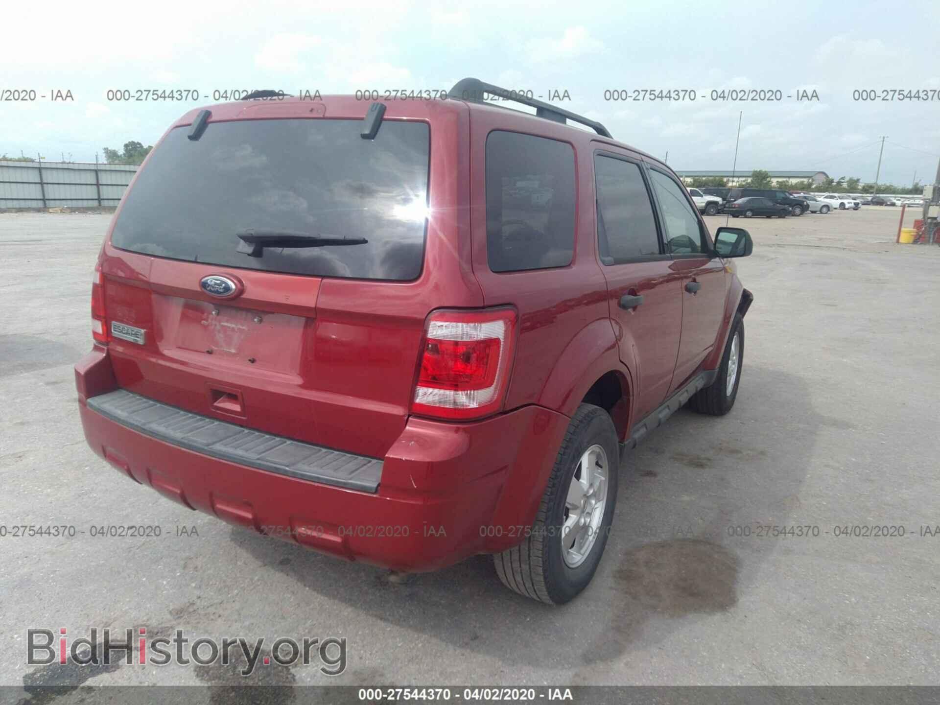 2011 FORD ESCAPE - VIN: 1FMCU0D71BKA21550 - Фото 4