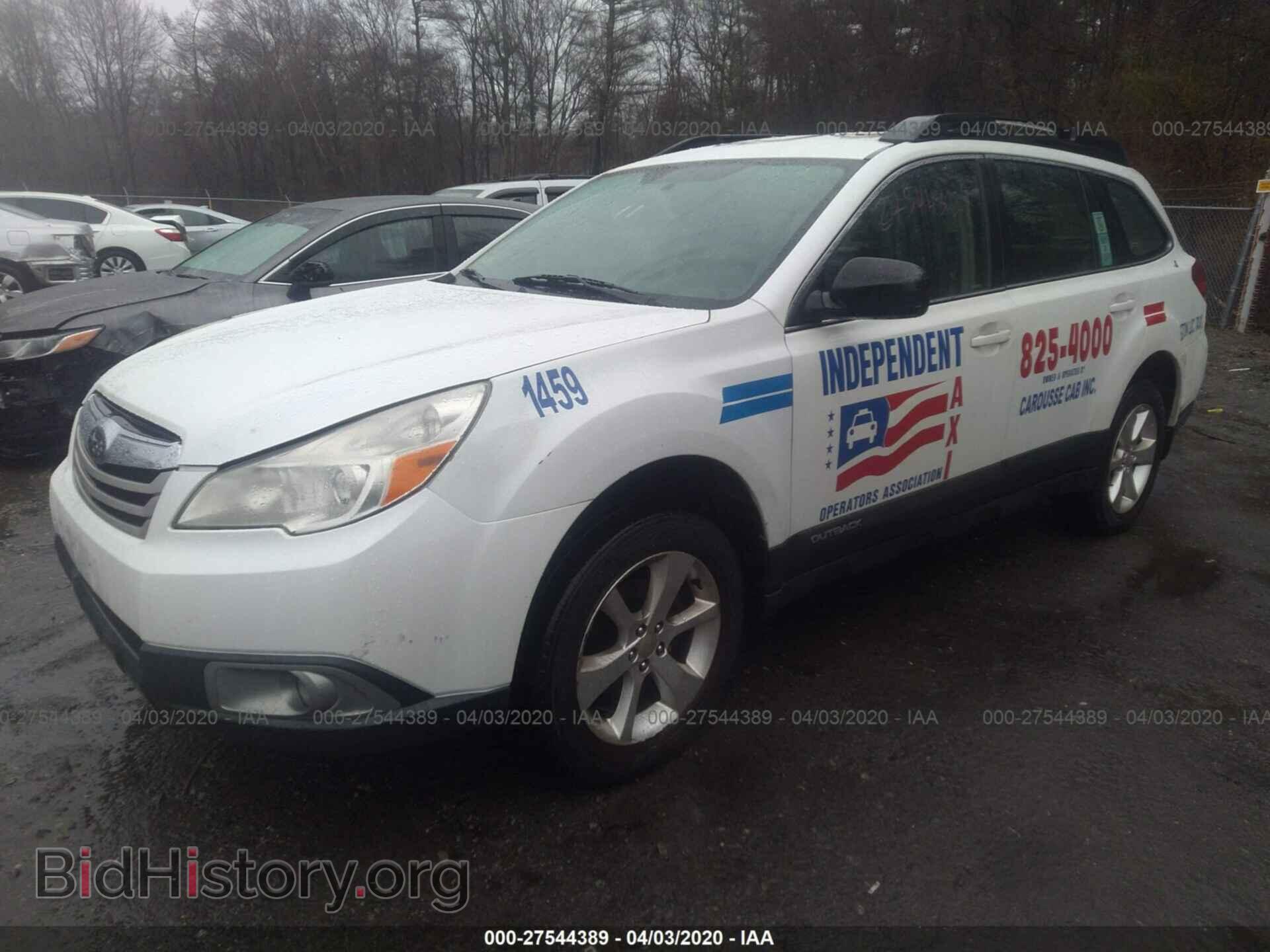2014 SUBARU OUTBACK - VIN: 4S4BRBAC8E3284899 - Photo 2