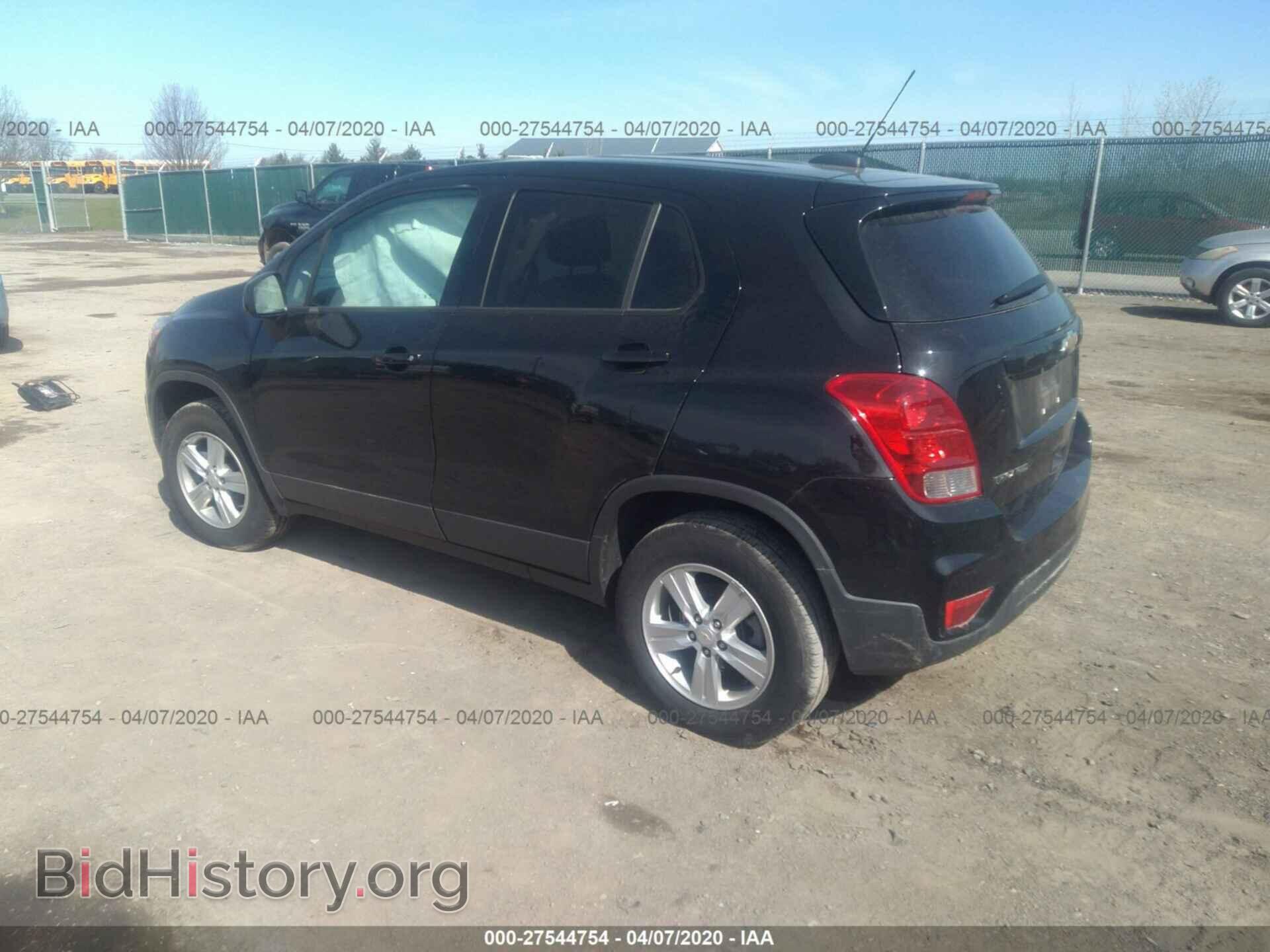 2019 CHEVROLET TRAX - VIN: 3GNCJNSB3KL385816 - Фото 3