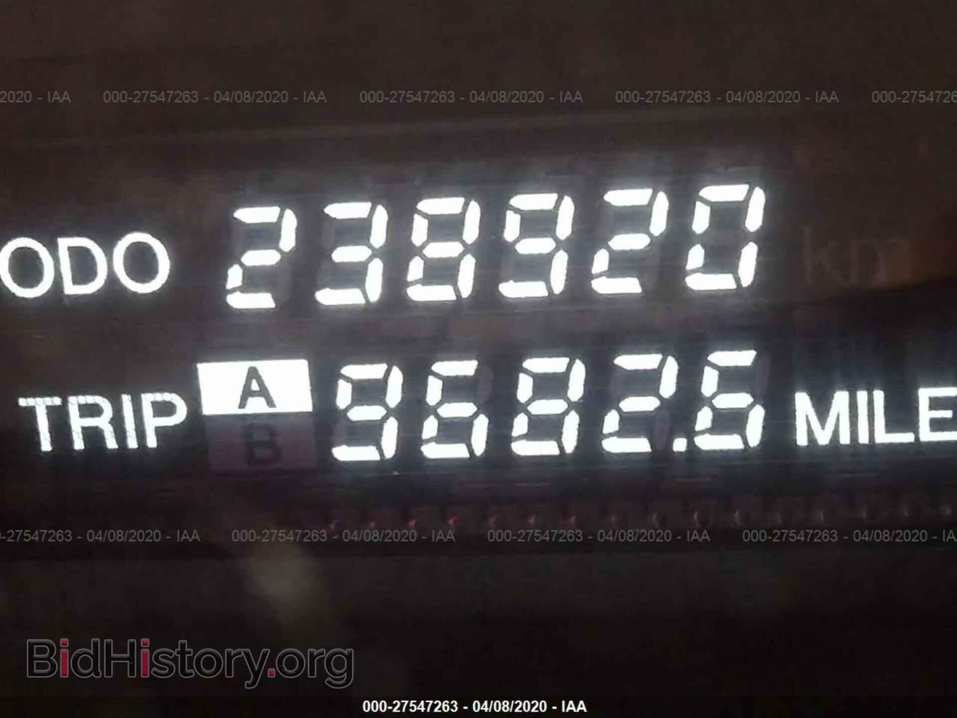 2002 LEXUS LS - VIN: JTHBN30F720082150 - Фото 7