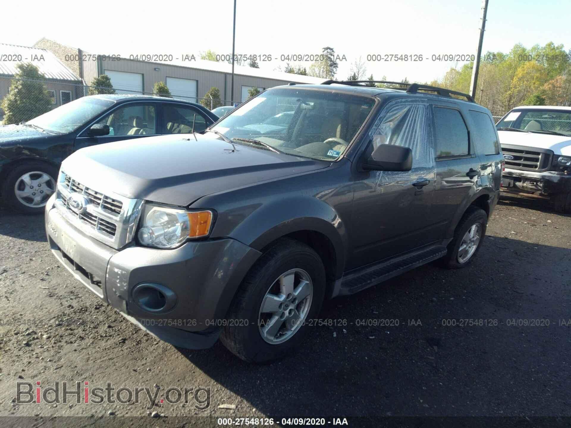 2011 FORD ESCAPE - VIN: 1FMCU0DG8BKA96861 - Фото 2