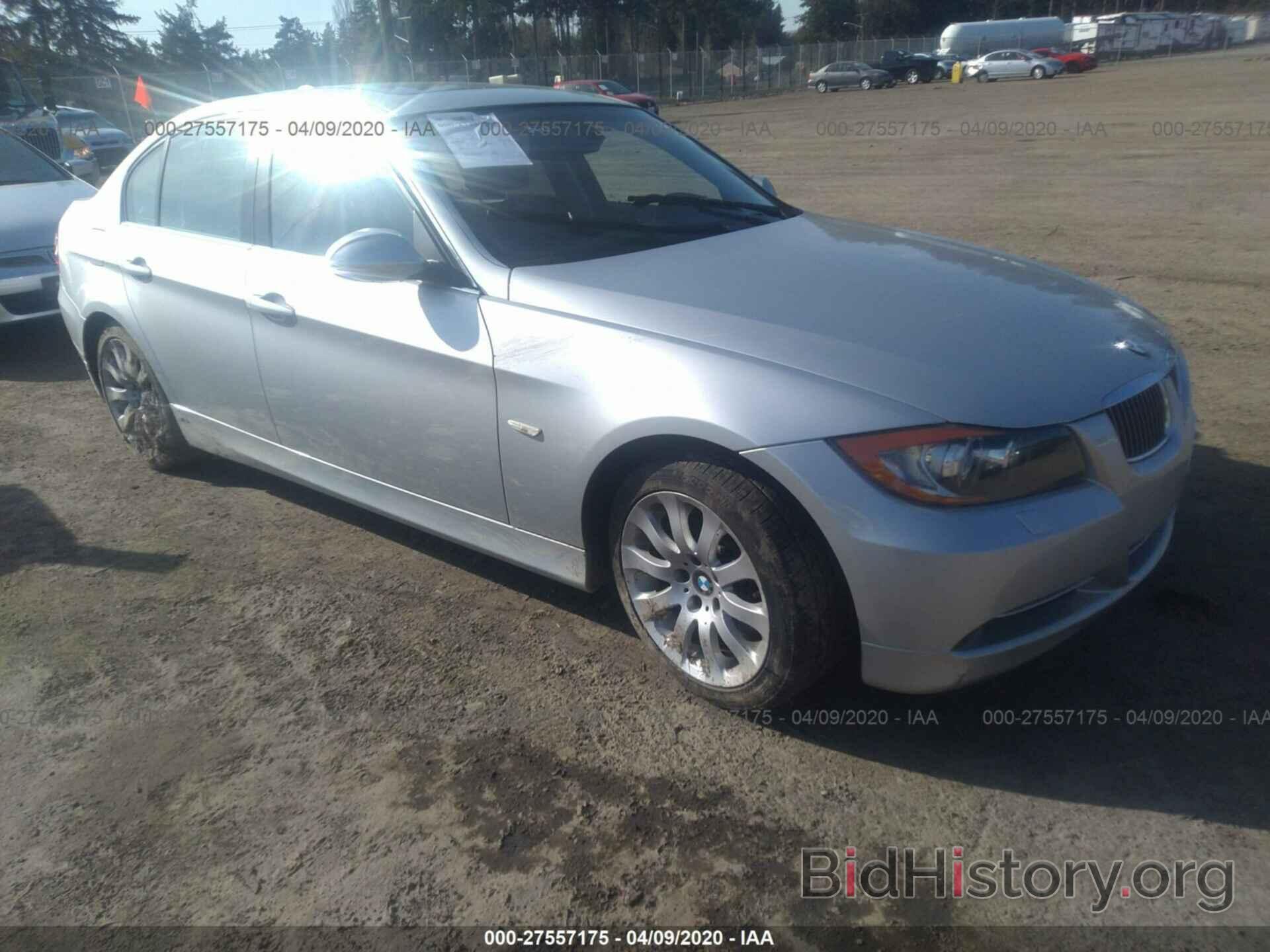 Photo WBAVB73577PA85792 - BMW 335 2007