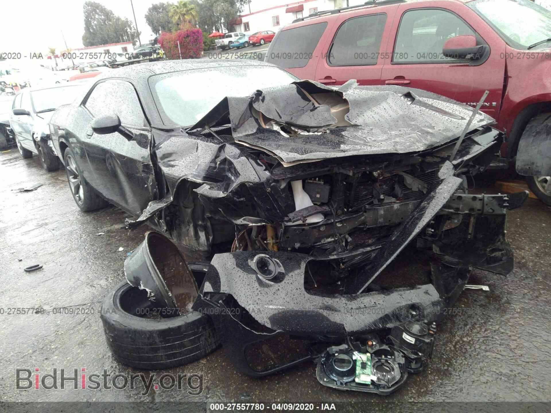 Photo 2C3CDZAT8FH709041 - DODGE CHALLENGER 2015