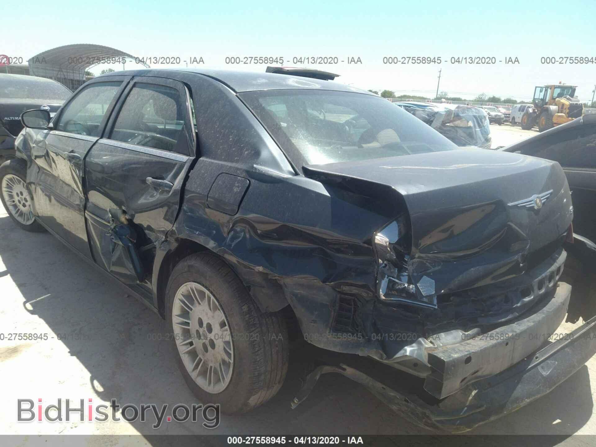 2007 CHRYSLER 300 - VIN: 2C3KA43R17H678564 - Photo 3