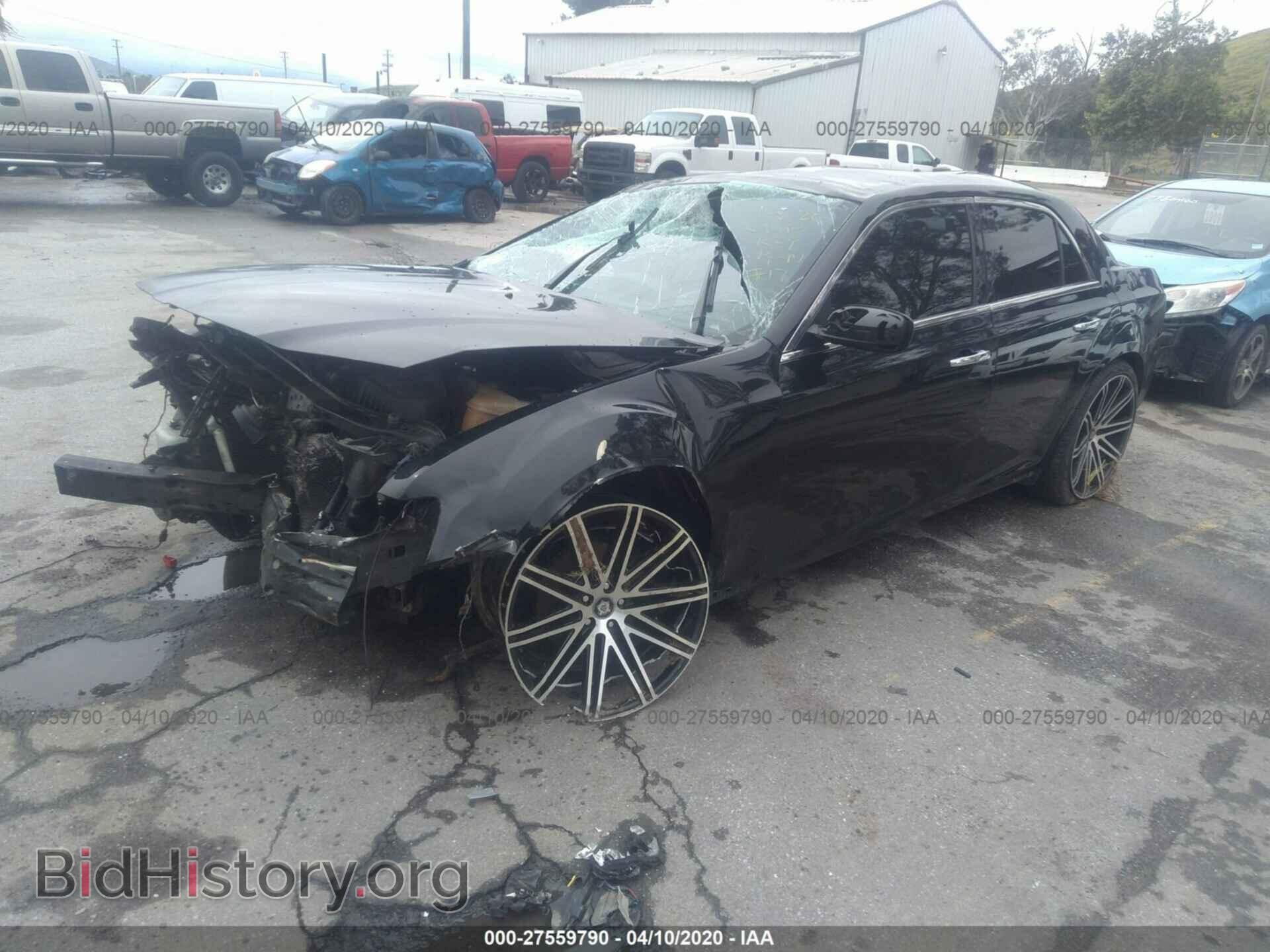 2013 CHRYSLER 300C - VIN: 2C3CCAEG3DH606575 - Фото 2
