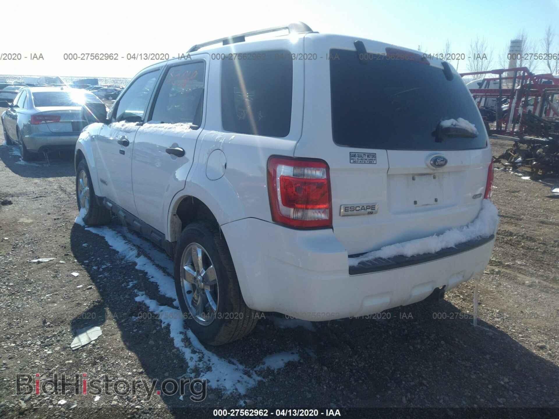 2008 FORD ESCAPE - VIN: 1FMCU93118KC08846 - Фото 3