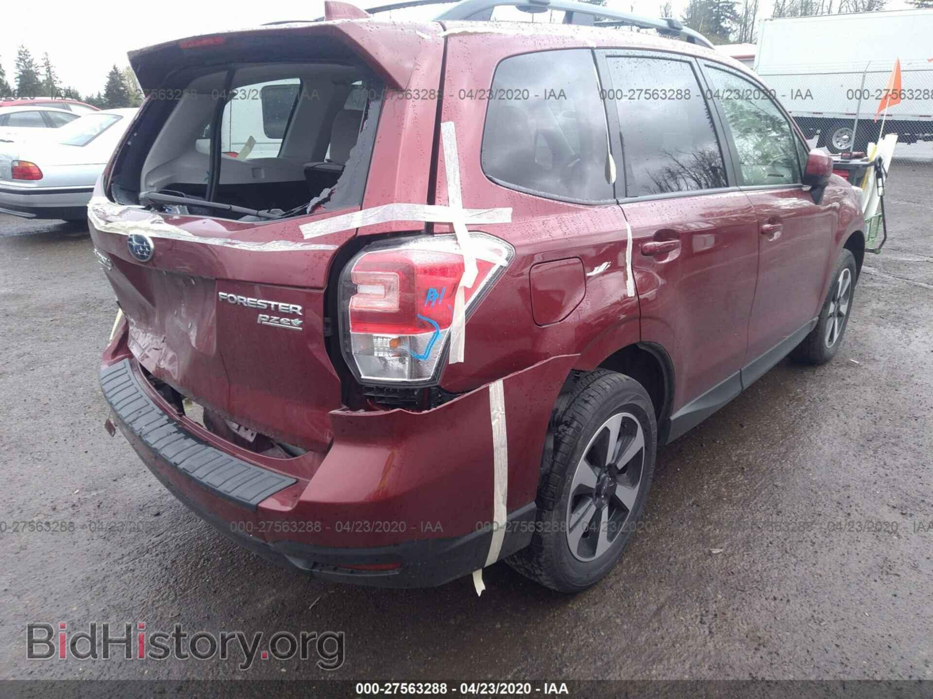 2017 SUBARU FORESTER - VIN: JF2SJAECXHH527525 - Фото 4