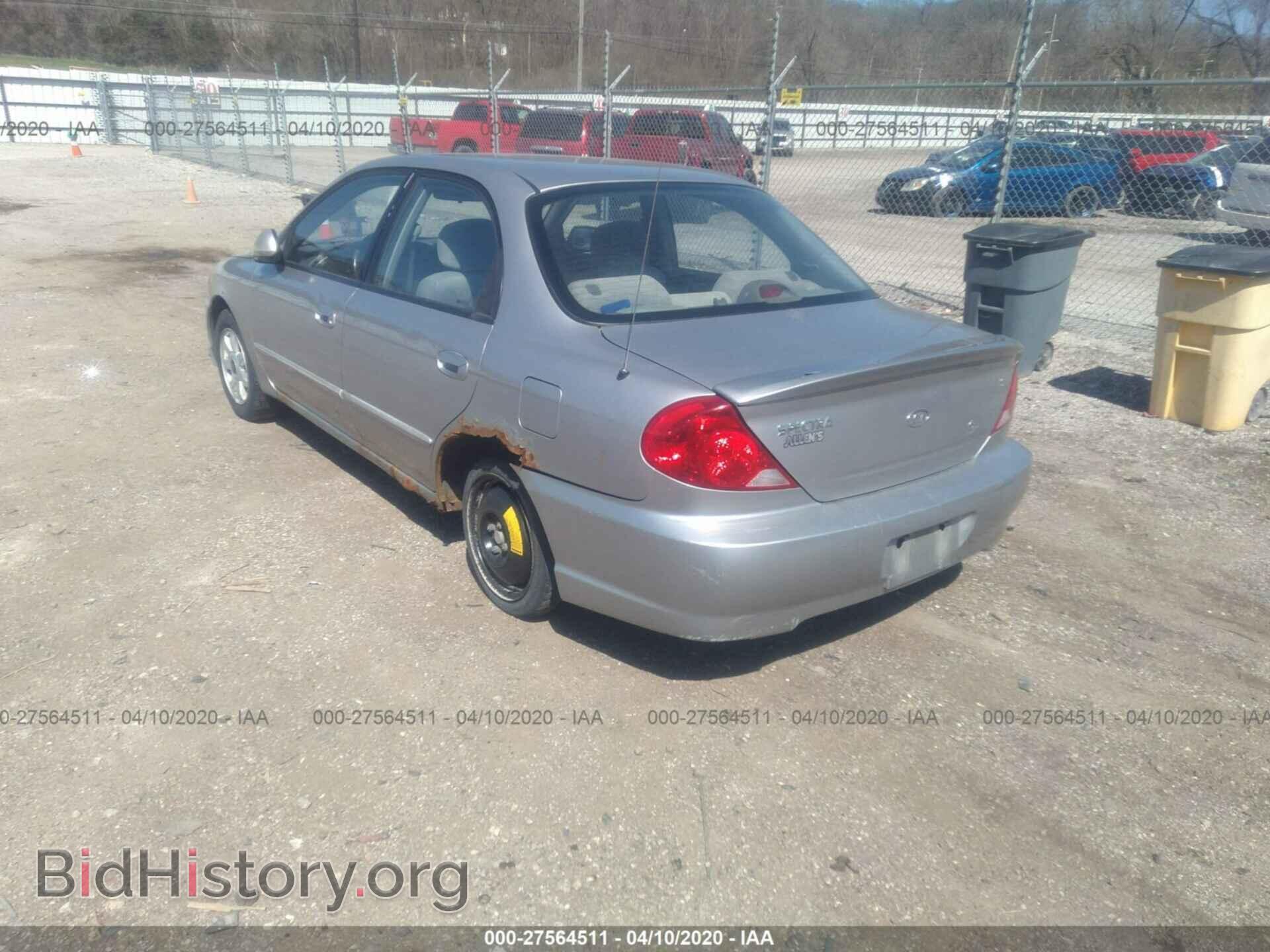 2003 KIA SPECTRA - VIN: KNAFB121X35302044 - Фото 3