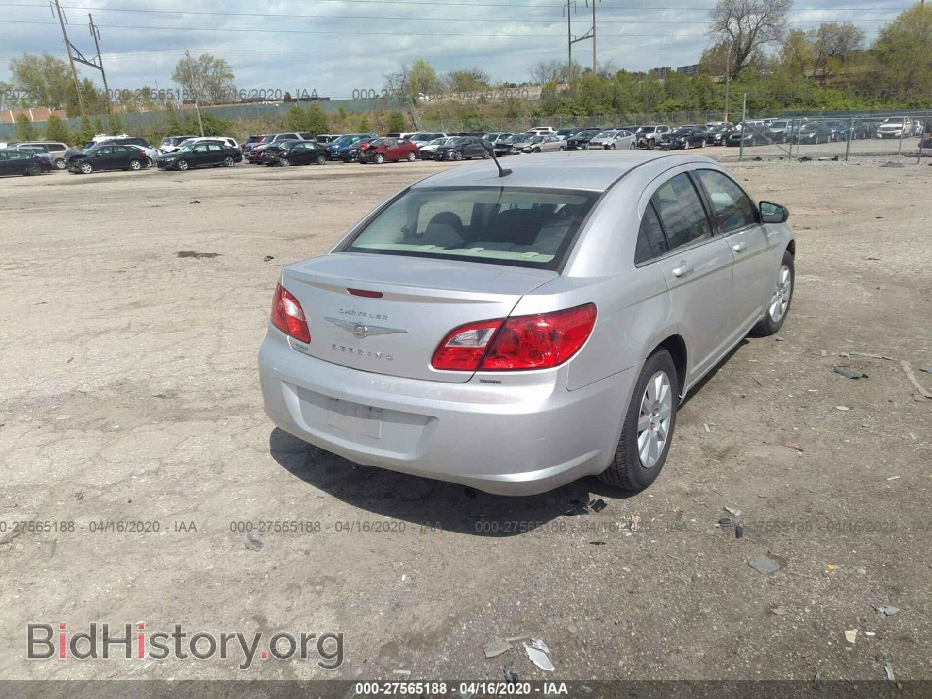 2010 CHRYSLER SEBRING - VIN: 1C3CC4FB9AN133174 - Фото 4