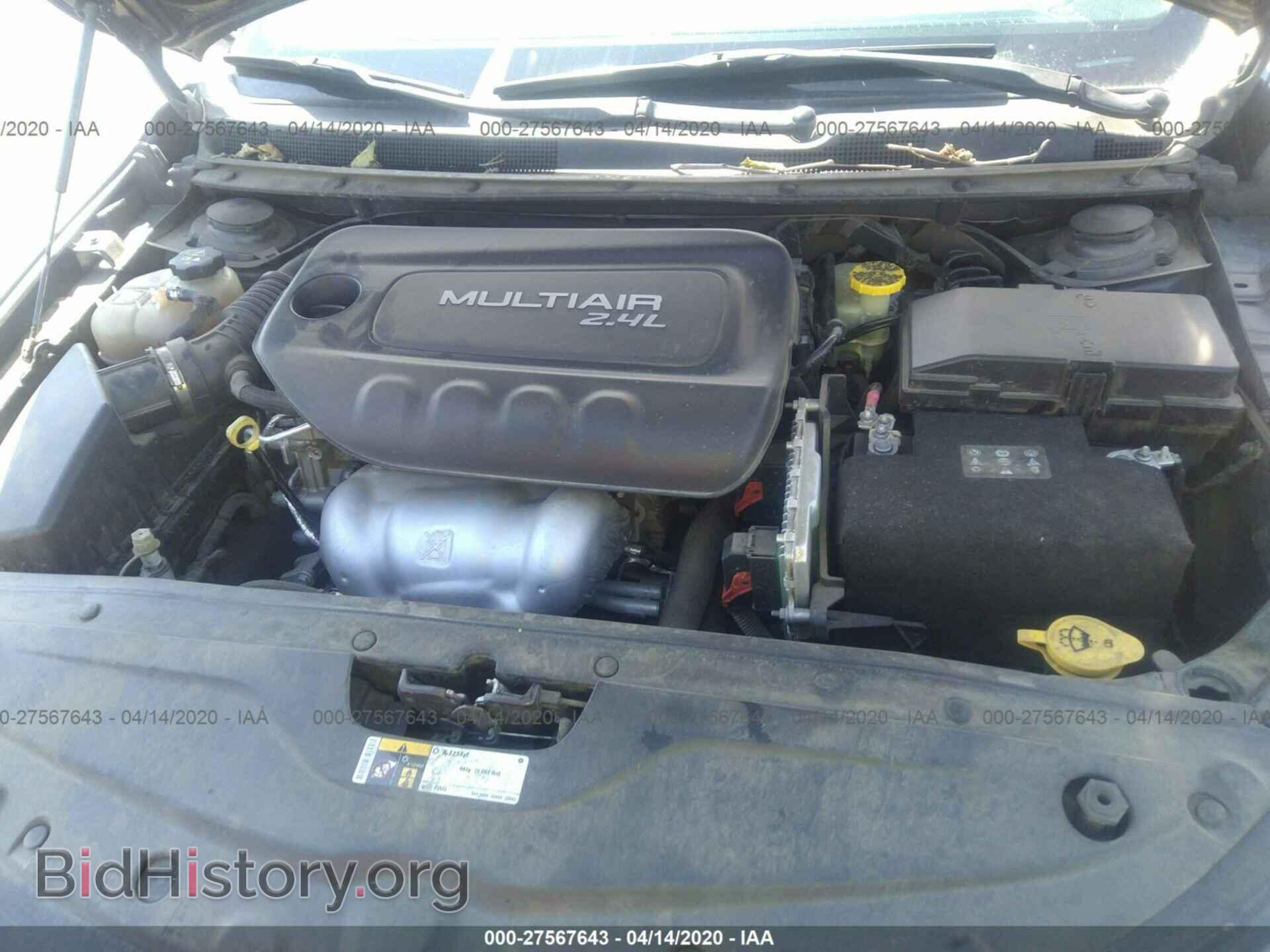 2016 CHRYSLER 200 - VIN: 1C3CCCAB5GN164707 - Фото 10
