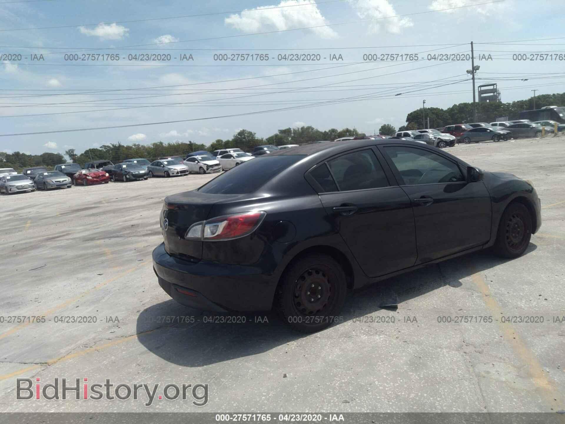 2011 MAZDA 3 - VIN: JM1BL1UFXB1459800 - Фото 4