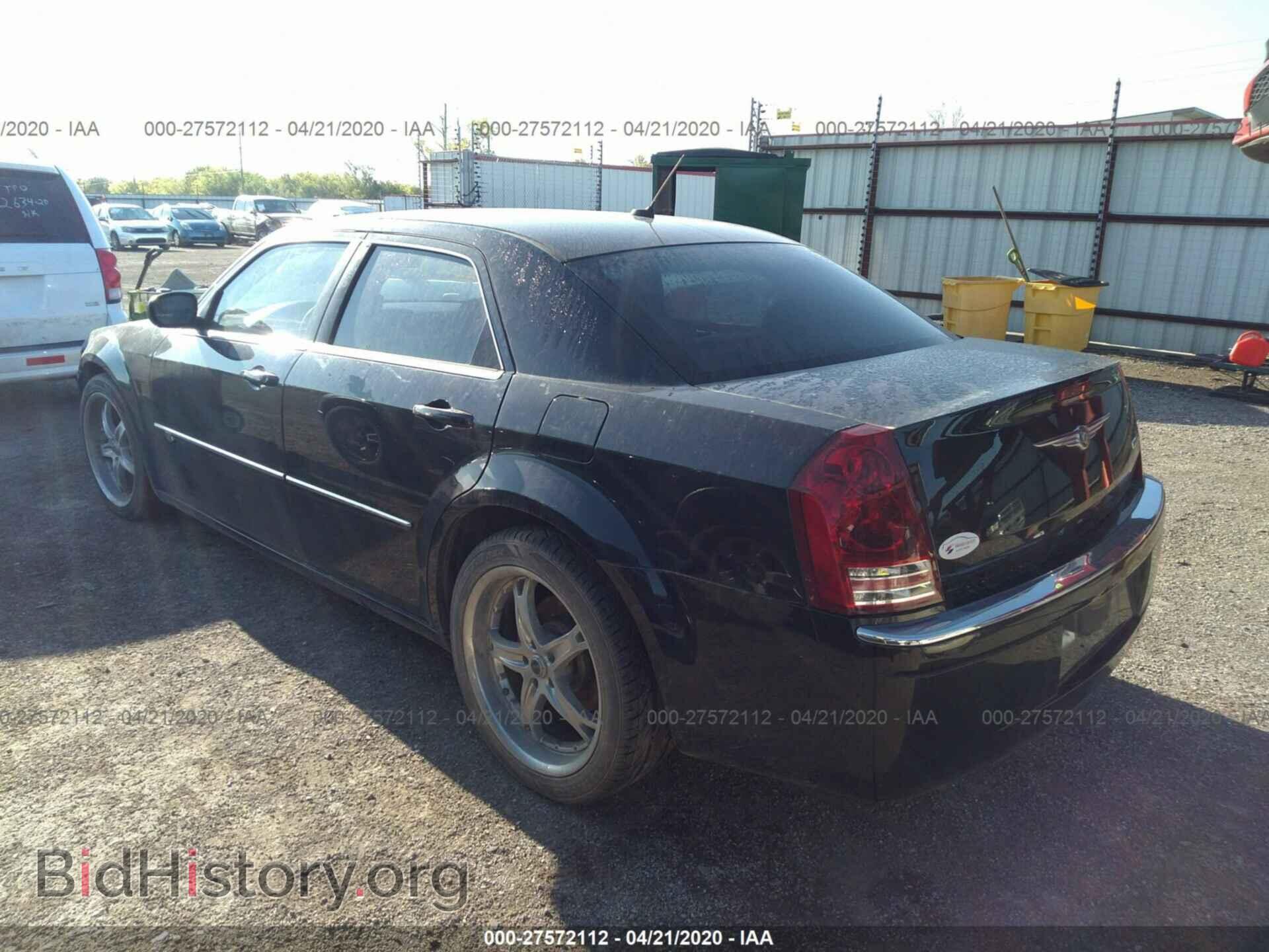 2008 CHRYSLER 300C - VIN: 2C3LA63H08H129771 - Фото 3