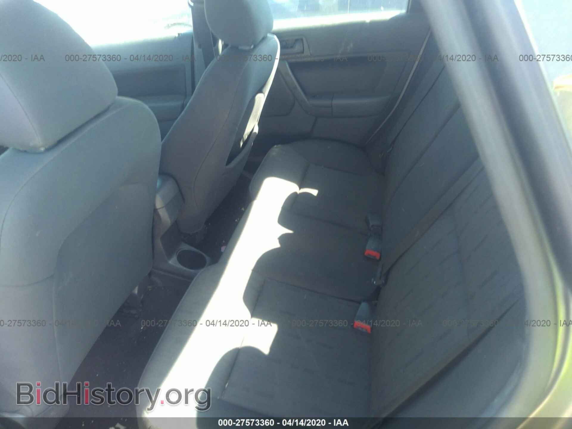 2011 FORD FOCUS - VIN: 1FAHP3FNXBW102415 - Photo 8