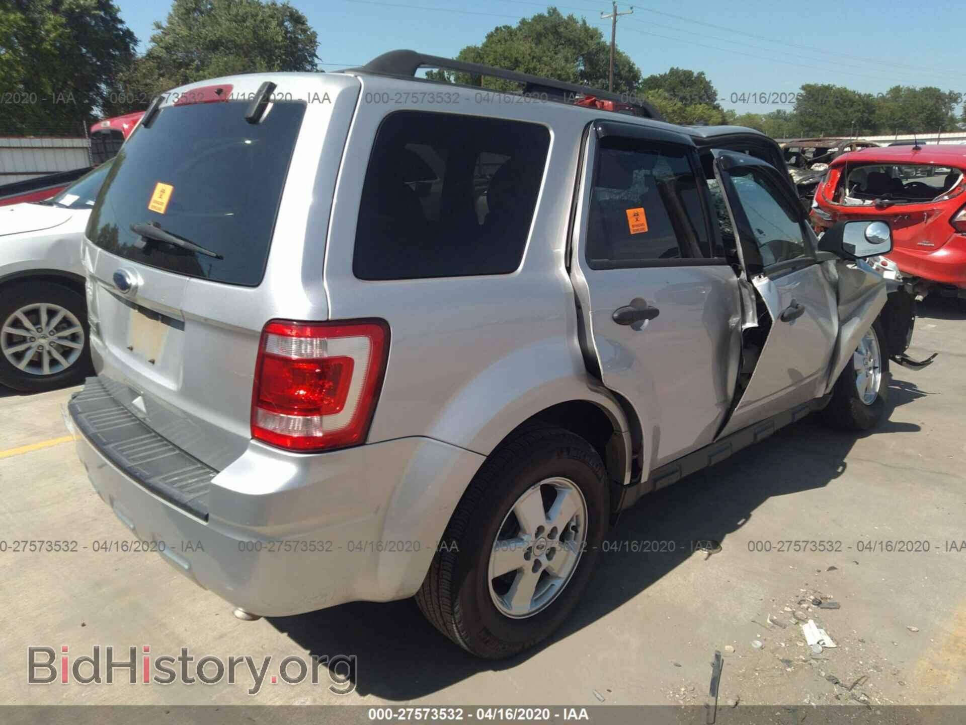 2011 FORD ESCAPE - VIN: 1FMCU0D75BKA07098 - Фото 4