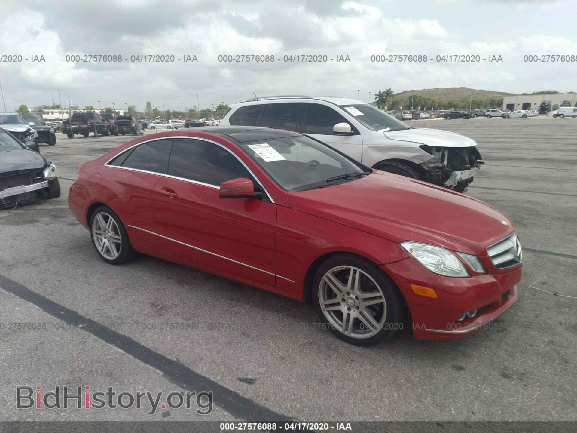 Photo WDDKJ5GB9BF070371 - MERCEDES-BENZ E 2011