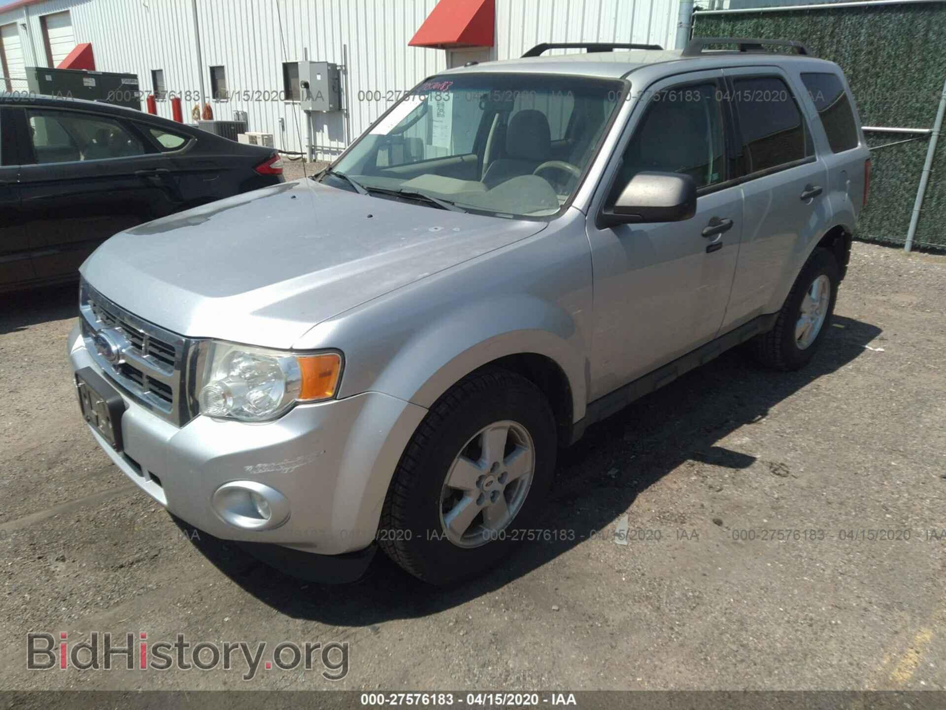 2011 FORD ESCAPE - VIN: 1FMCU0DG4BKA57703 - Фото 2