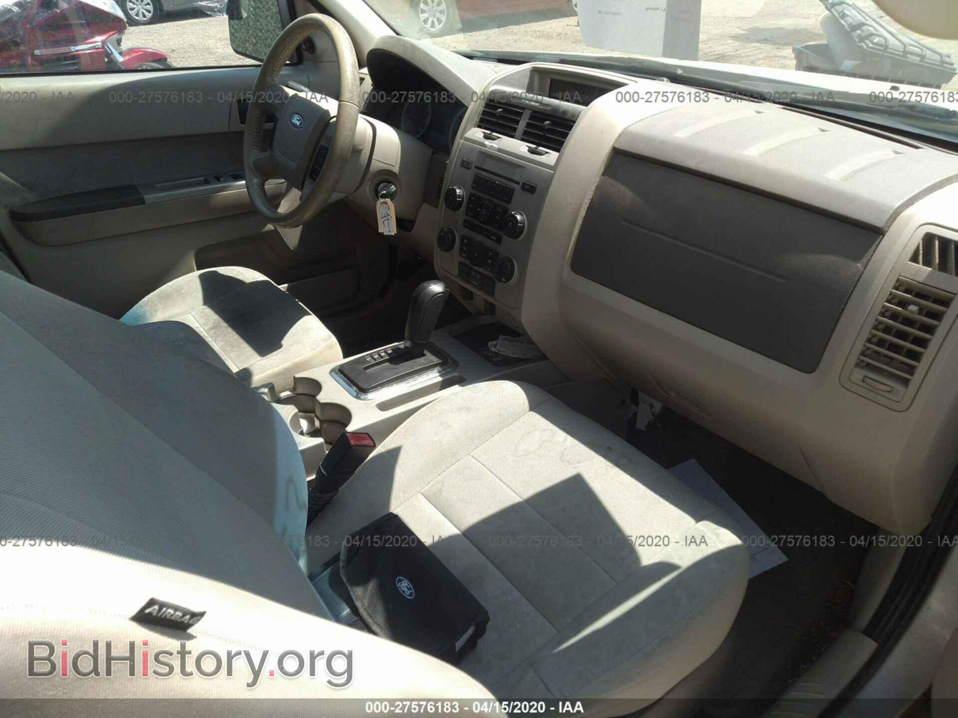 2011 FORD ESCAPE - VIN: 1FMCU0DG4BKA57703 - Фото 5
