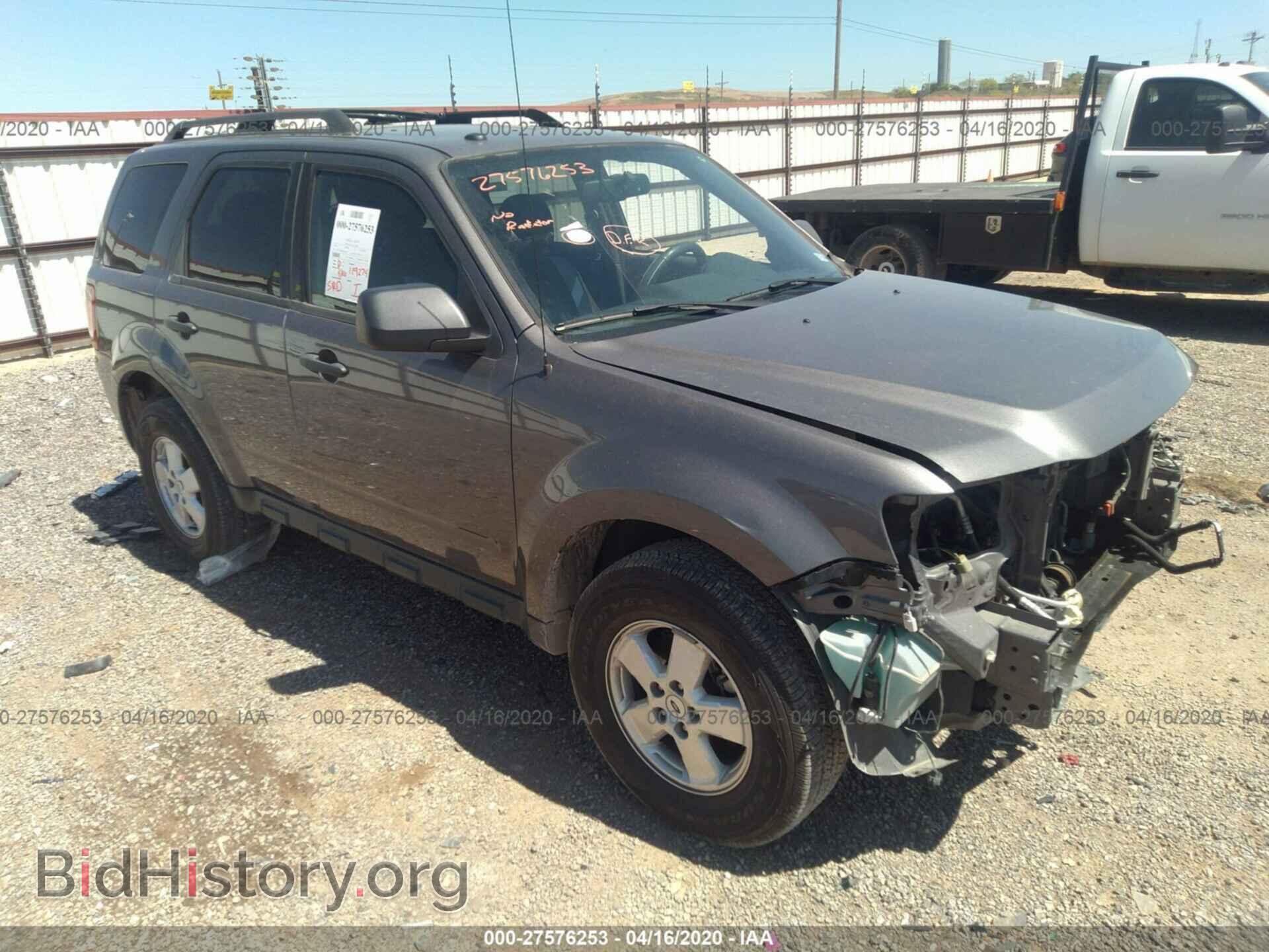 Photo 1FMCU0D70BKC62919 - FORD ESCAPE 2011