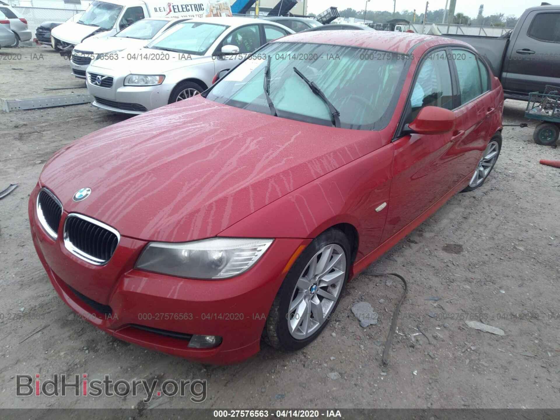 2011 BMW 328 - VIN: WBAPH7C53BE459842 - Фото 2