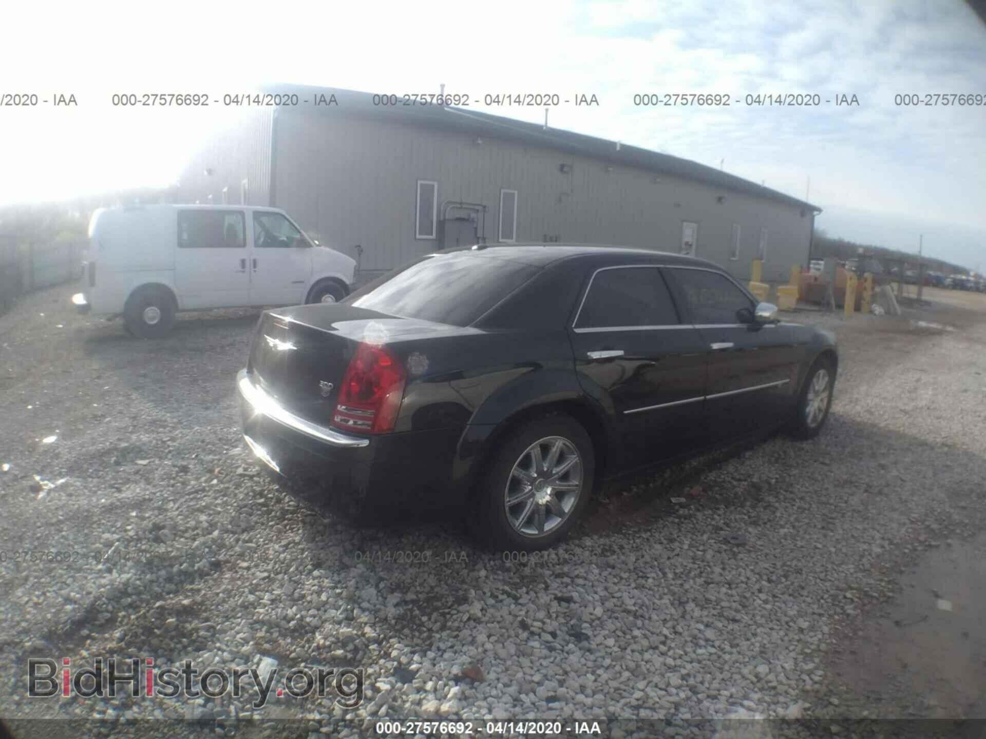 2010 CHRYSLER 300C - VIN: 2C3CA6CT7AH139045 - Фото 4