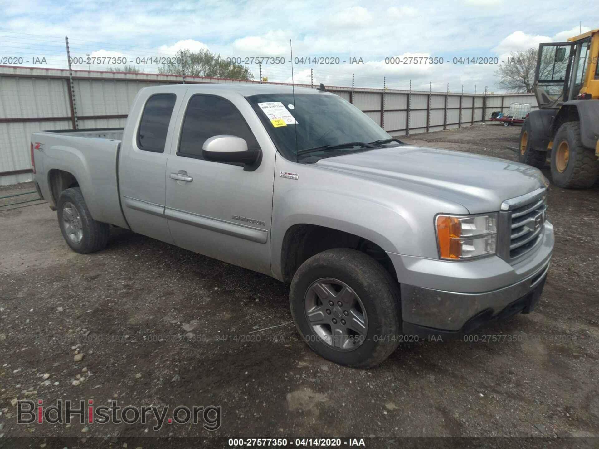 Photo 1GTR2VE39BZ307960 - GMC SIERRA 2011