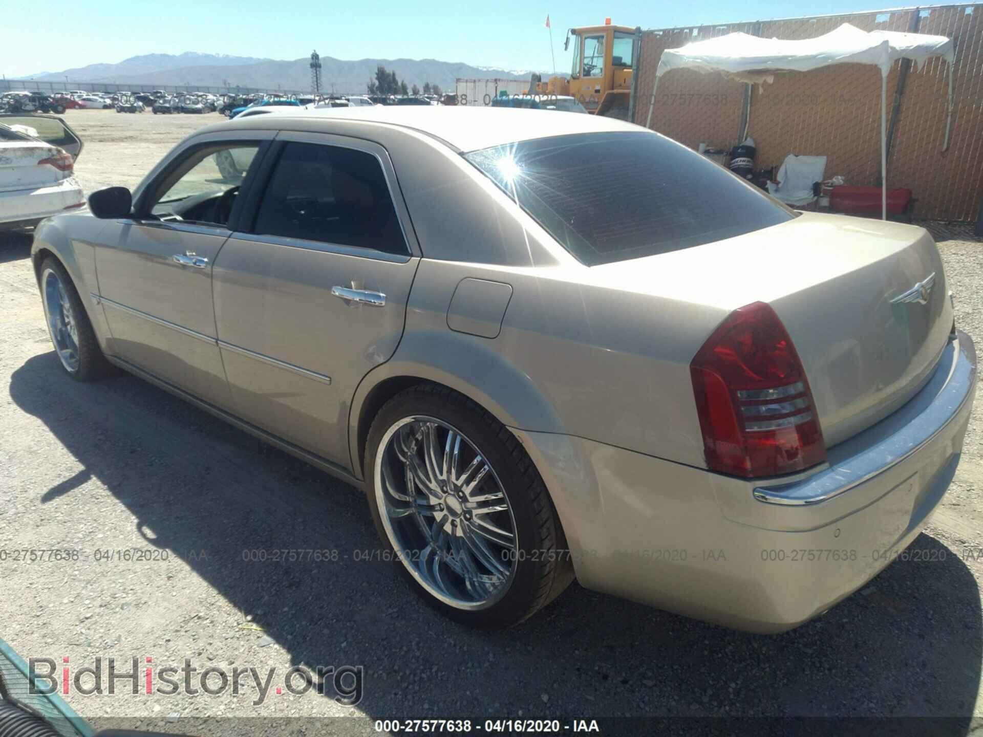 2006 CHRYSLER 300C - VIN: 2C3LA63H06H224943 - Фото 3